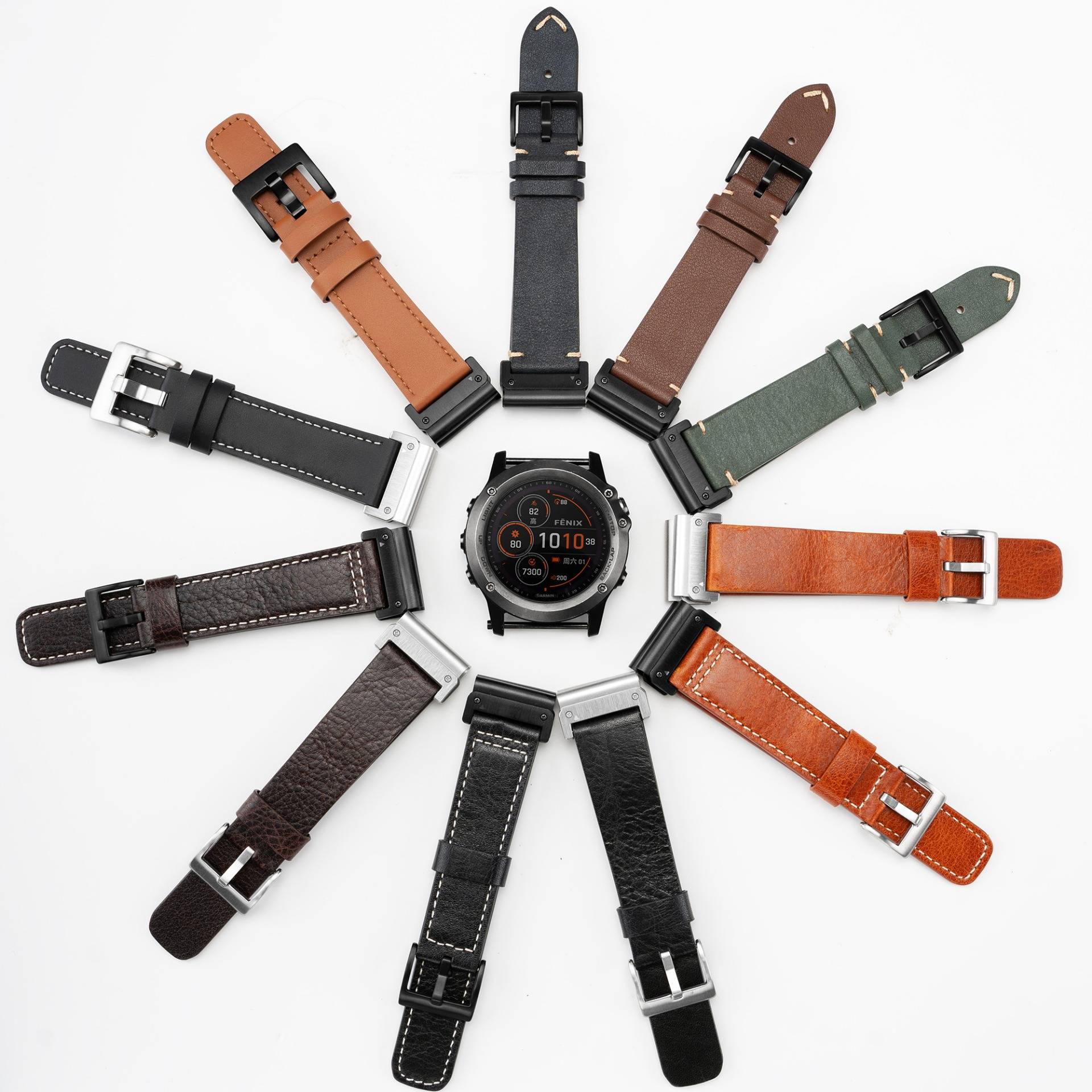 Smartwatch zentriert mit acht austauschbaren Lederbändern in verschiedenen Farben und Stilen, die fächerförmig darum angeordnet sind, auf weißem Hintergrund.