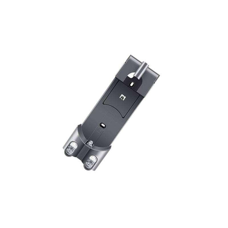 Dunkelgrauer USB-Stick mit Kappe, vor weißem Hintergrund gezeigt.