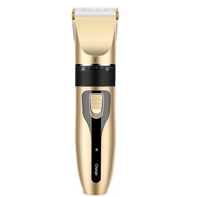 Goldener elektrischer Haarschneider mit verstellbarem Schutzaufsatz, Ladeanzeige und Ladeanschluss auf weißem Hintergrund.