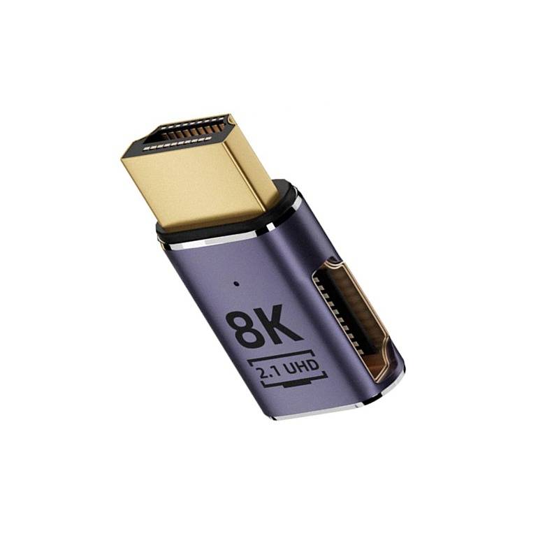 Gold- und Silber-HDMI-Adapter mit der Bezeichnung „8K 2.1 UHD