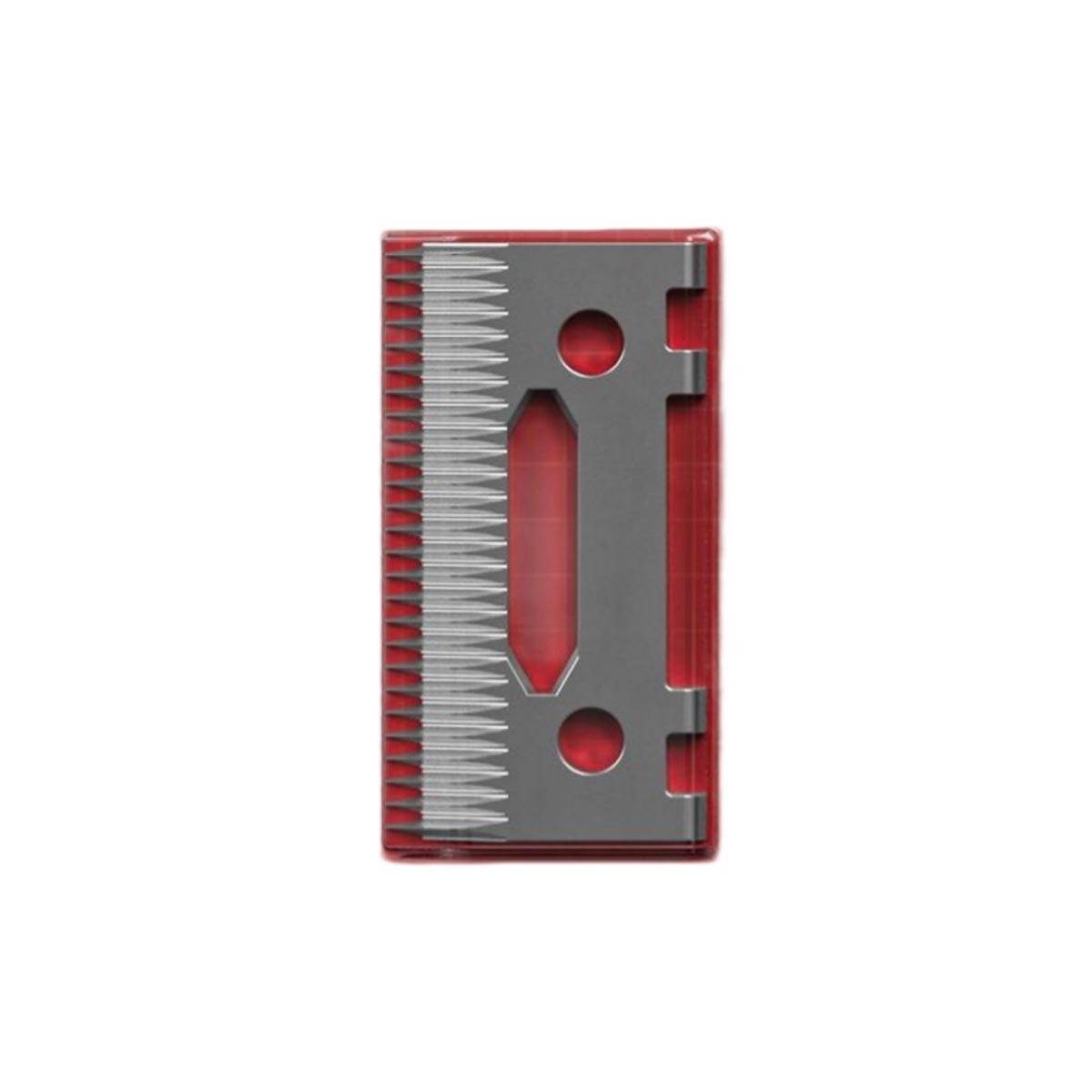 Eine rot-grau gestreifte elektrische Haarschneidemaschinen-Klingenbatterie auf weißem Hintergrund.