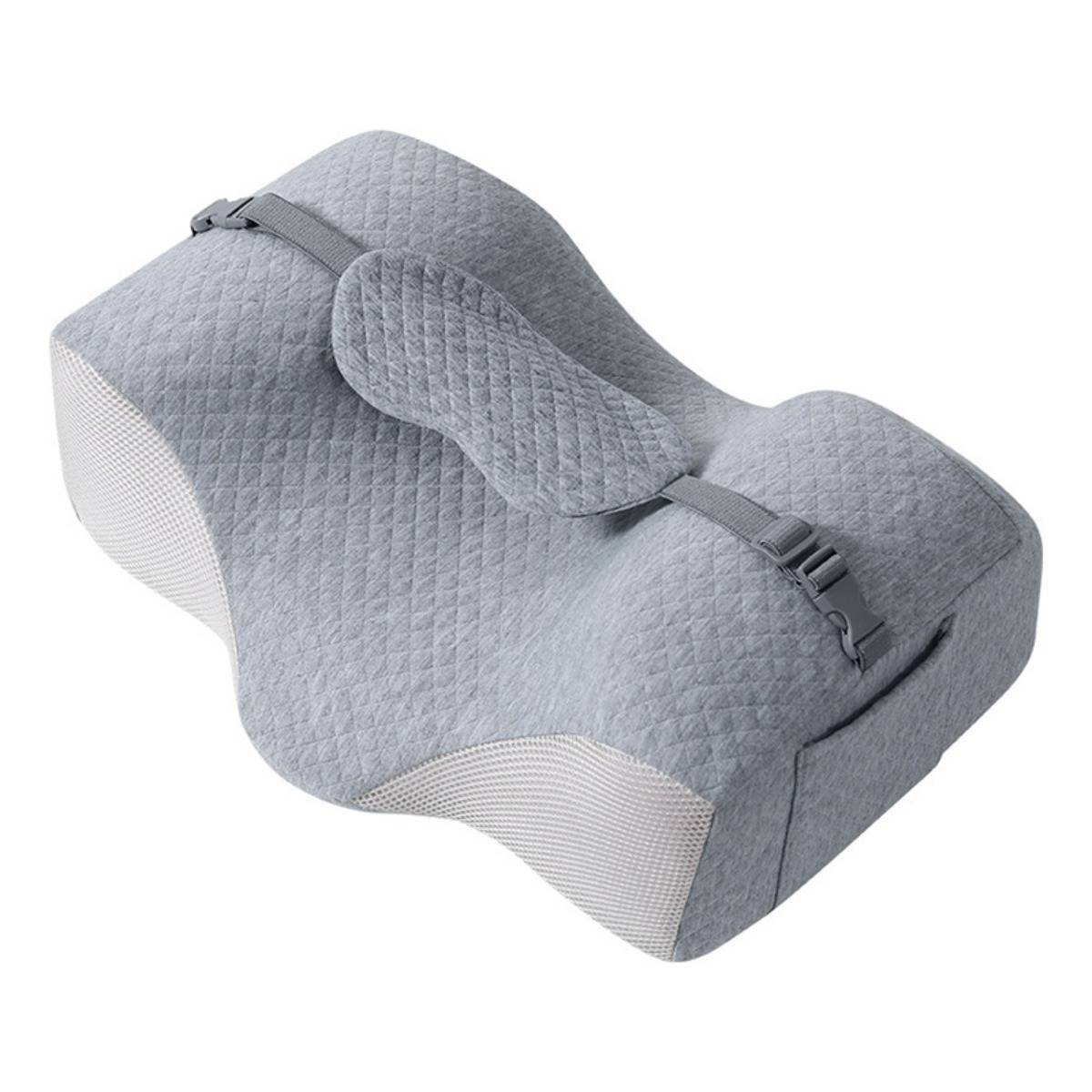 Graues ergonomisches orthopädisches Beinkissen mit verstellbarem Riemen und konturiertem Memory-Foam-Design, isoliert auf weißem Hintergrund.