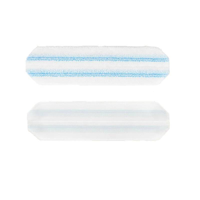 Zwei durchscheinende zylindrische Filterpatronen auf weißem Hintergrund, eine mit blauen Streifen und eine schlicht.