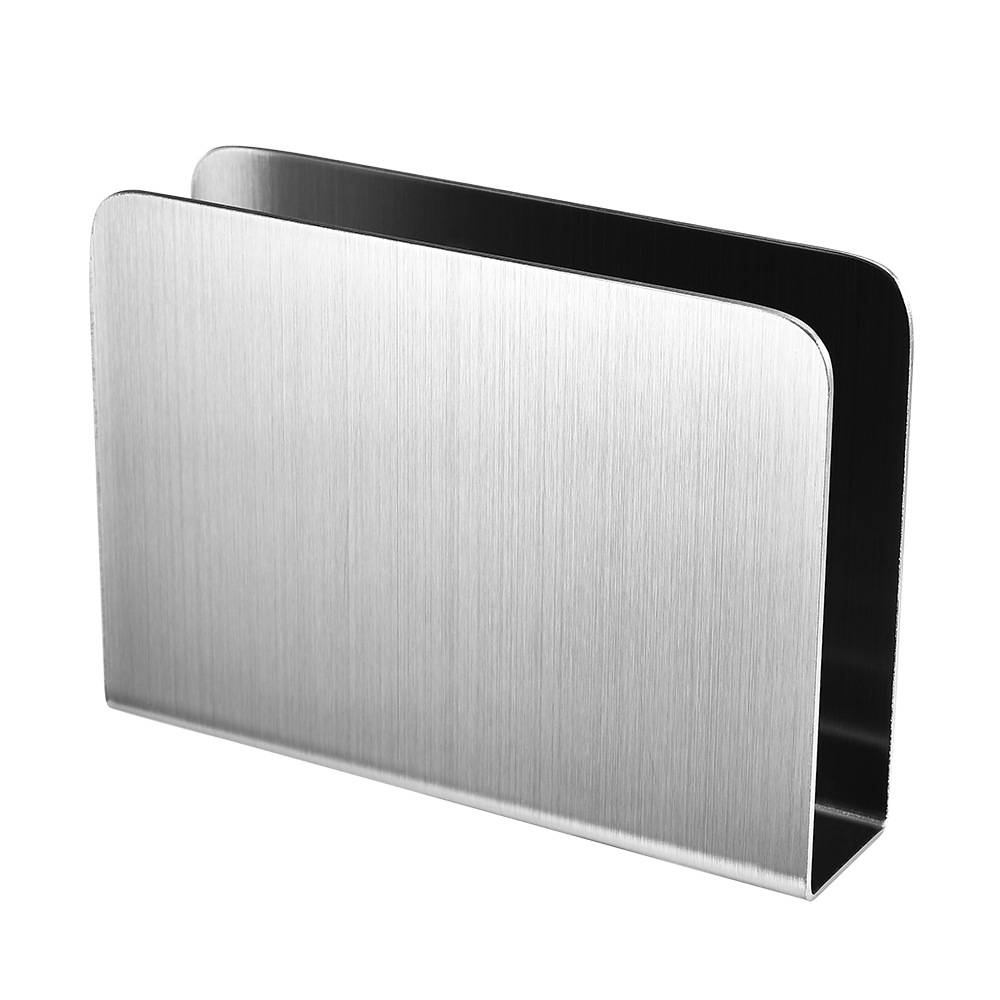 Silberner Metall-Briefhalter oder Dateiorganizer mit gewölbter Vorderseite und schwarzem Inneren, isoliert auf weißem Hintergrund