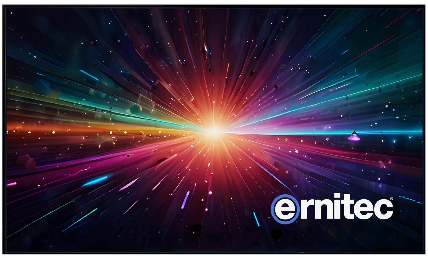 Abstrater kosmischer Ausbruch mit hellem Zentrum und farbigen Lichtstrahlen; "ernitec""-Logo unten rechts.
