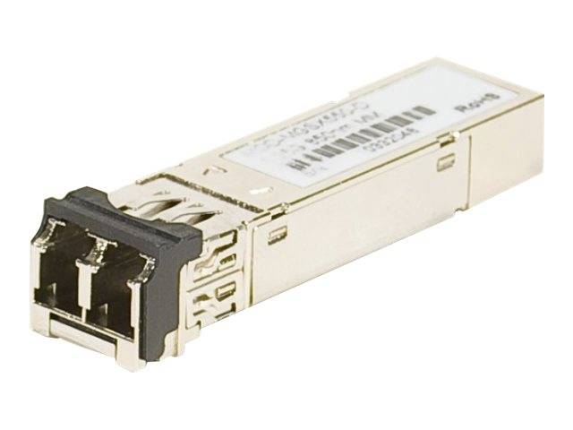 Ein Glasfaser-Transceiver-Modul mit schwarzer Steckverbinderfläche und gekennzeichnetem Metallgehäuse, dargestellt vor weißem Hintergrund.