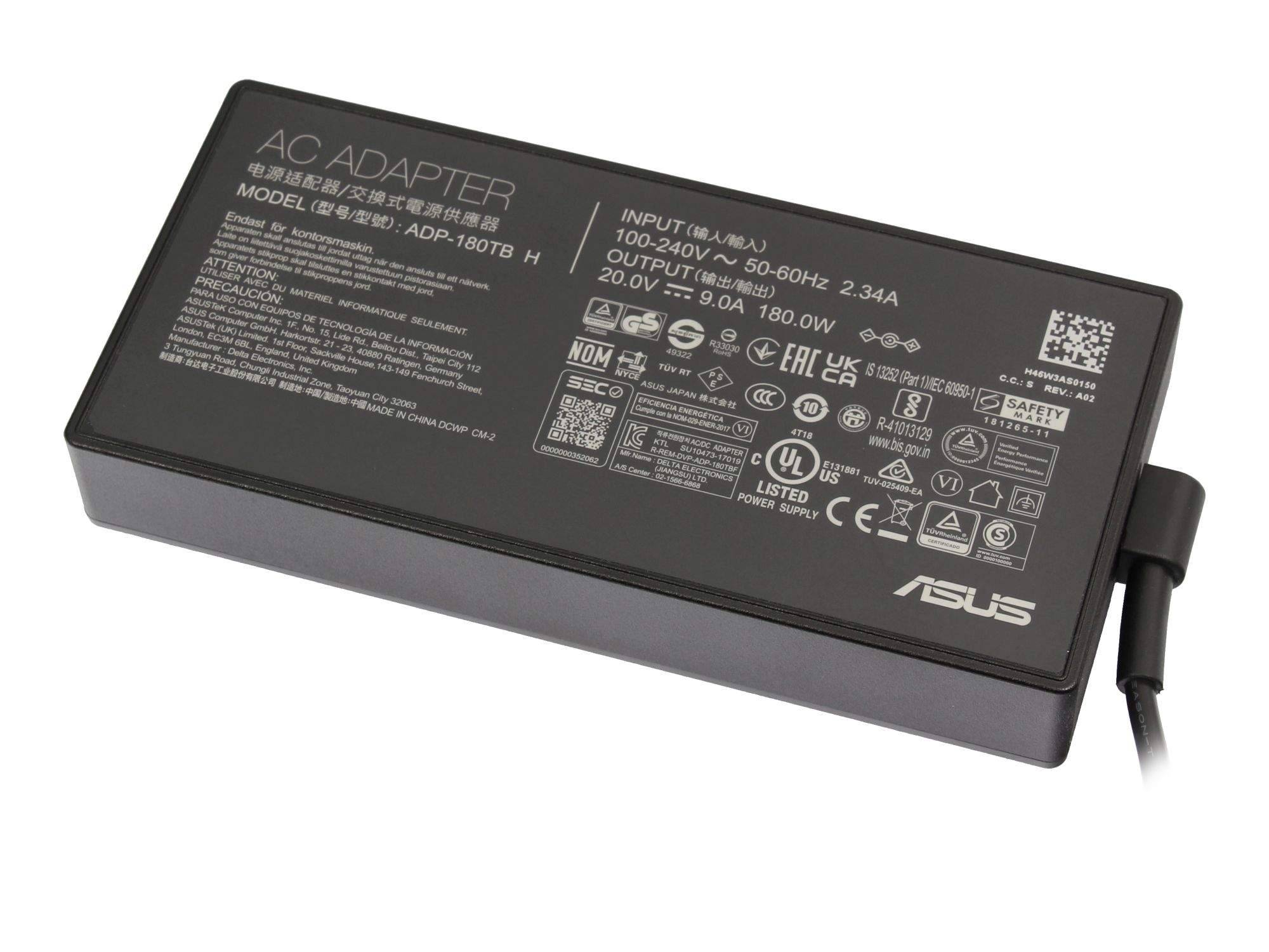 ASUS AC-Stromadapter-Netzteil mit angeschlossenem Kabel, zeigt Modellbezeichnung und elektrische Ein-/Ausgabespezifikationen