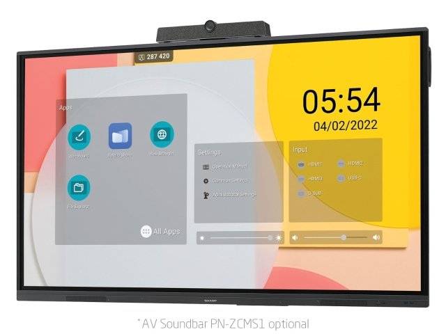 Flachbildschirm mit projiziertem Gerätehausmenü mit App-Symbolen, Einstellungen und Eingabefenstern sowie einer großen Uhr, die 05:54 am 04/02/2022 anzeigt; Beschriftung darunter besagt „AV-Soundbar PN-ZCMS1 optional"