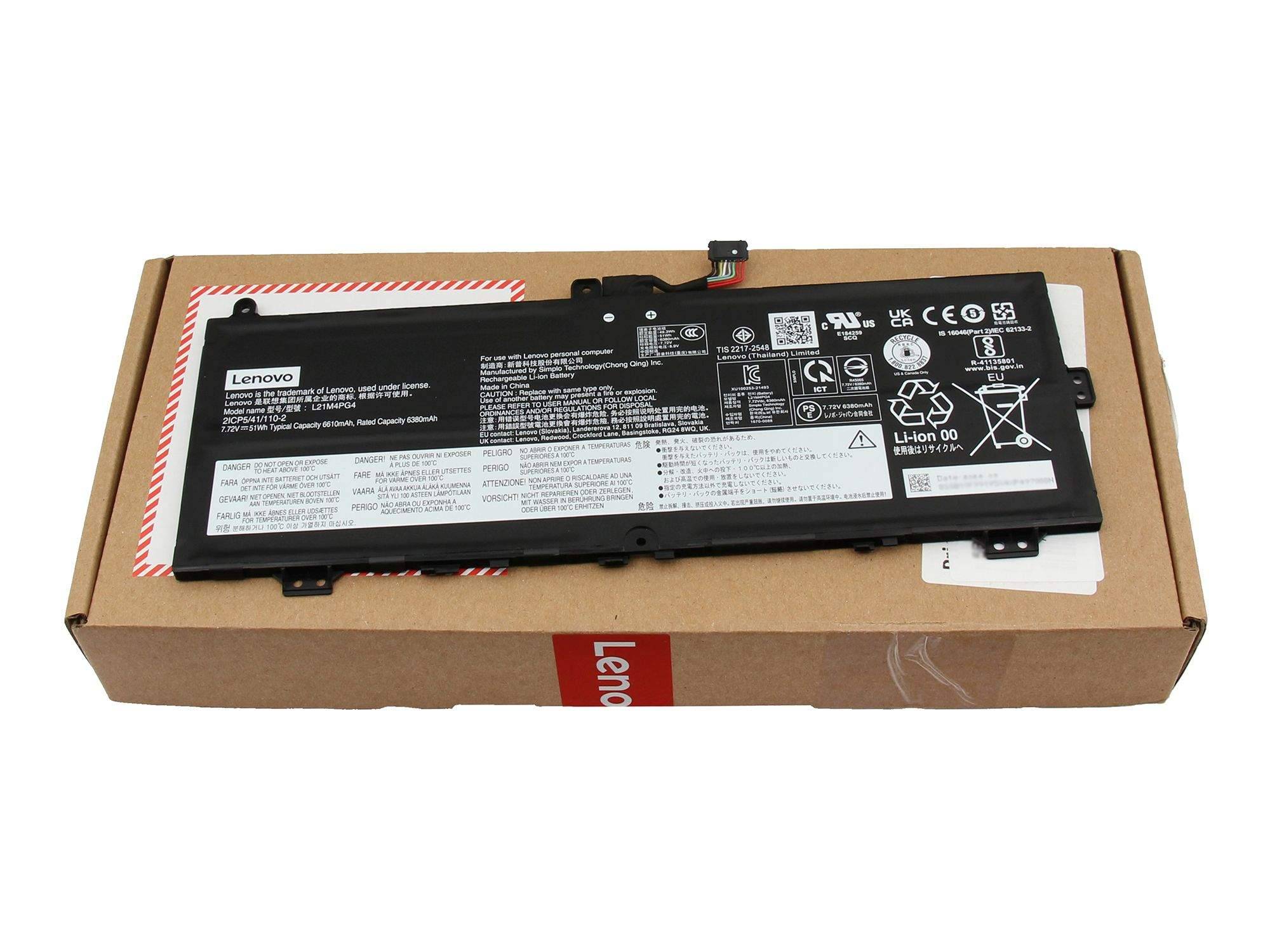 Lenovo-Laptop-Batteriepacket auf einer Kartonverpackungsbox ruhend.