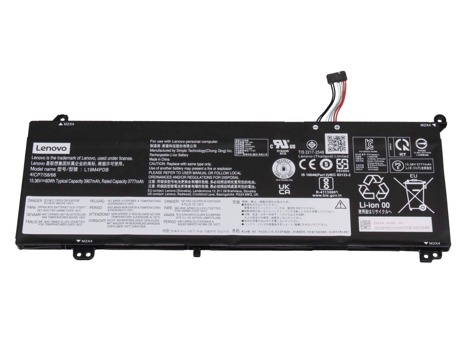 Schwarzer Lithium-Ionen-Laptop-Akku von Lenovo mit angebrachtem rot-schwarzem Stromstecker und Sicherheitsetiketten auf weißem Hintergrund