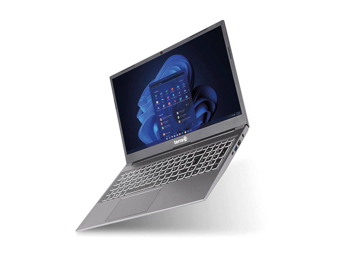 Offener silberner Laptop, der einen Windows-ähnlichen Desktop auf seinem Bildschirm zeigt, schräg vor weißem Hintergrund angewinkelt.
