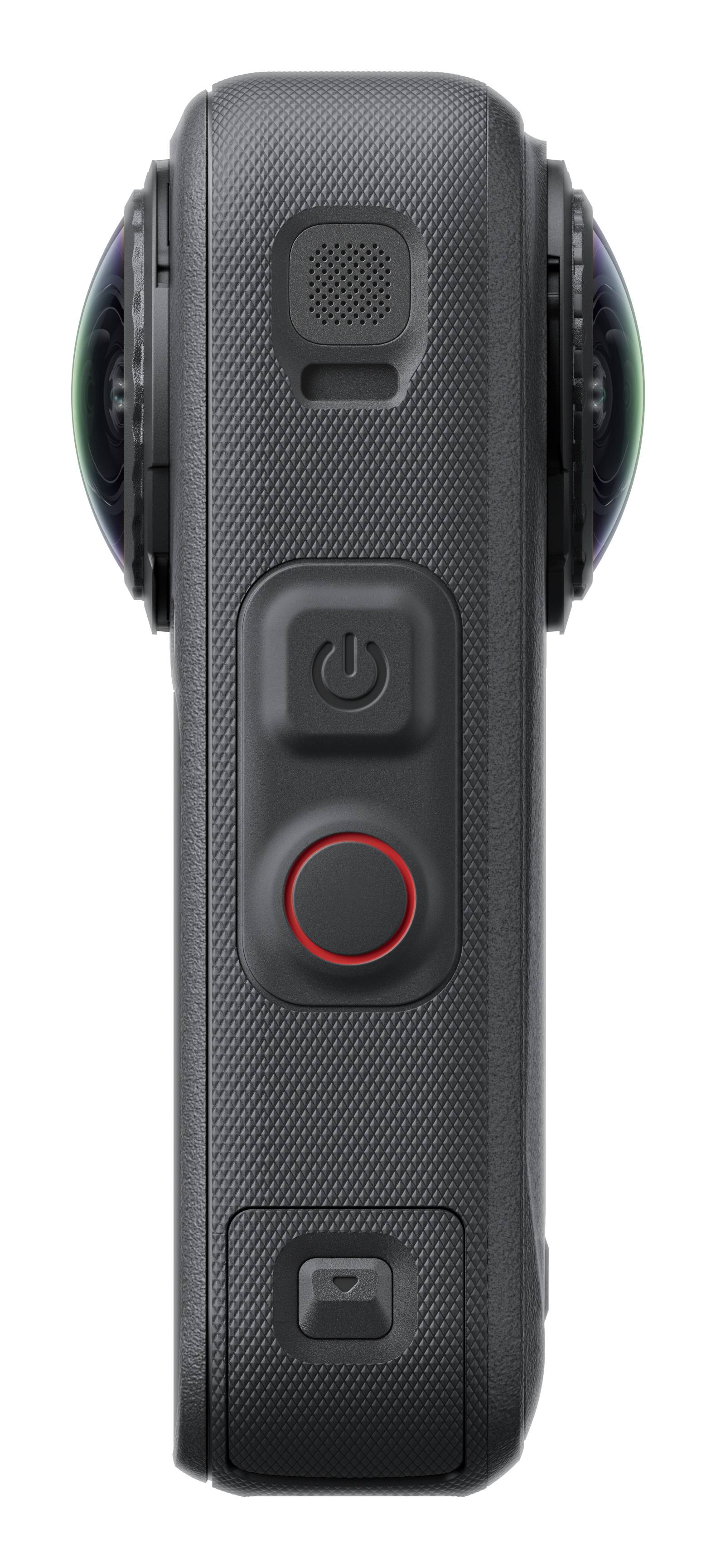 Seitenansicht einer schwarzen Action-Kamera mit strukturiertem Gehäuse, Power-Taste, roter Aufnahmeschaltfläche mit Ring und einer kleinen unteren Steuertaste.