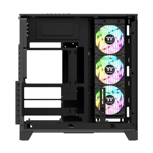 Schwarzes PC-Gehäuse mit Ausschnitten an der Front und Seite, mit drei farbigen RGB-Lüftern, die vertikal im Bereich des rechten Seitenpanels montiert sind.