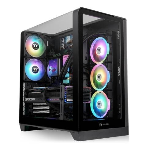 Benutzerdefinierter Gaming-PC-Turm mit gehärteten Glaspaneln und regenbogenfarbenen RGB-Lüftern, die interne Komponenten und eine GeForce-RTX-Grafikkarte zeigen.