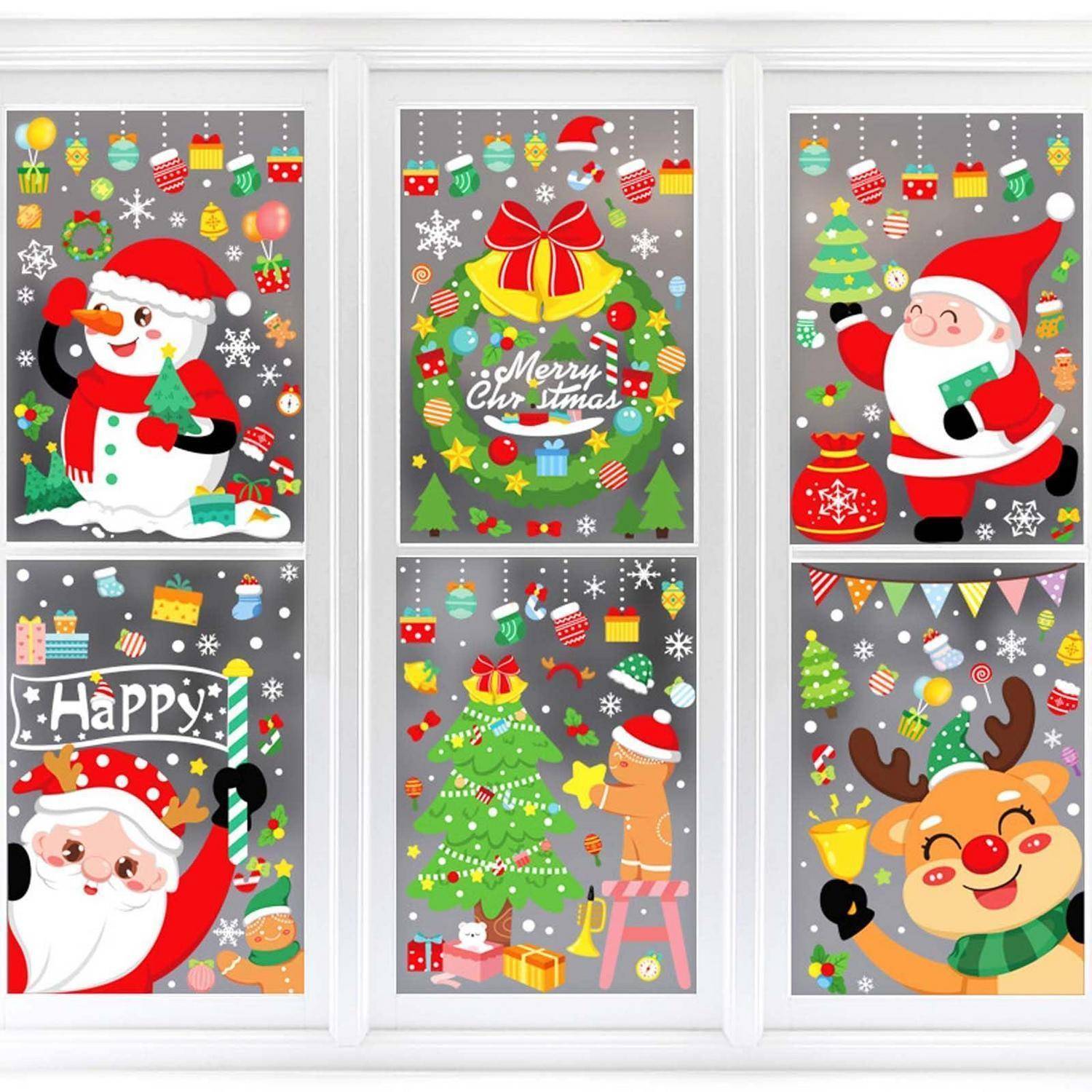 Sechs weihnachtlich gestaltete Plakate in einem weißen Fensterrahmen mit Motiven wie dem Weihnachtsmann, Schneemännern, einem Kranz, Geschenken, 'Frohe Weihnachten', 'Glücklich', einem Baum und einem Rentier.