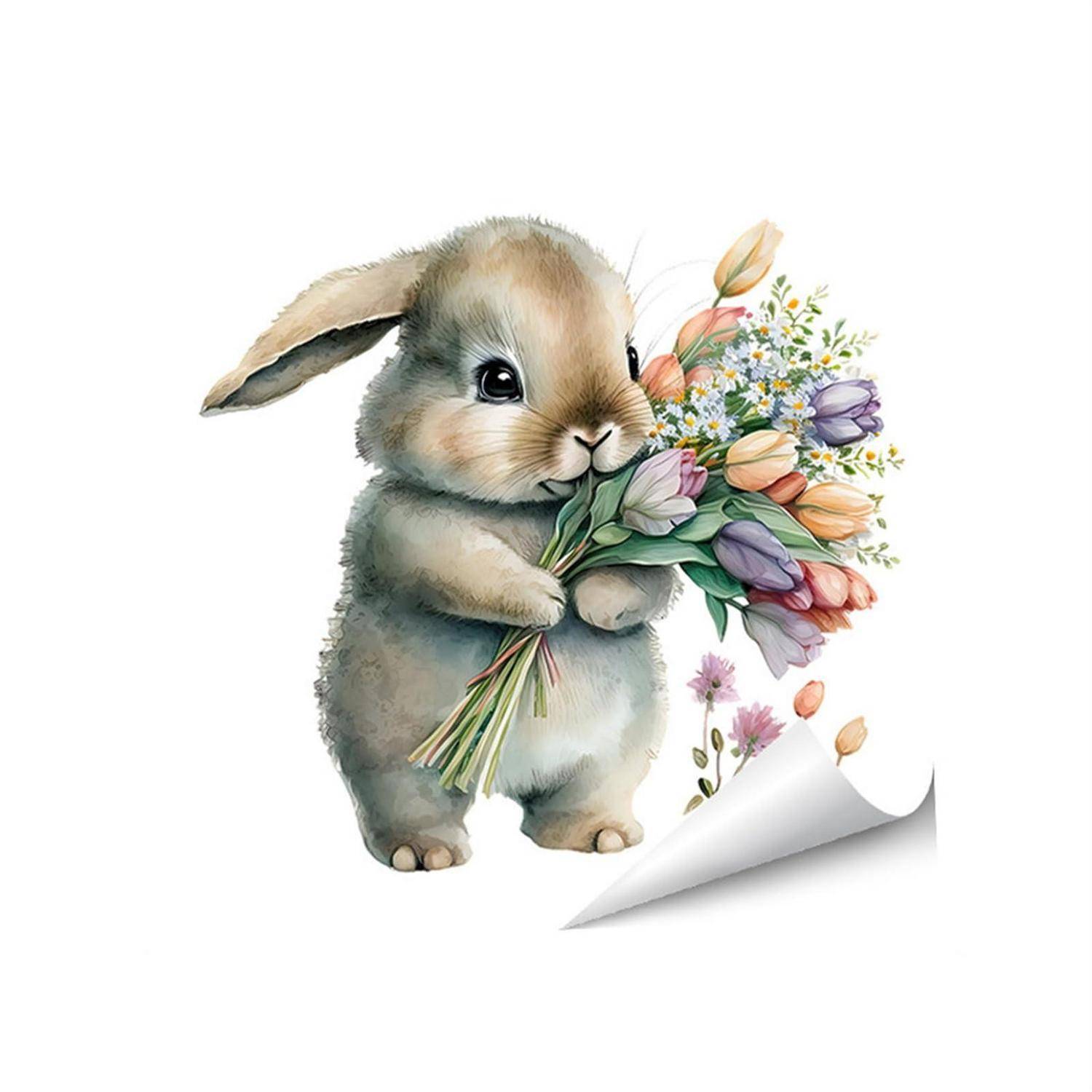 Süßes Aquarell-Häschen, das einen Strauß aus Frühjahrsblumen hält, auf weißem Hintergrund, mit einer gefalteten Papierecke unten rechts.