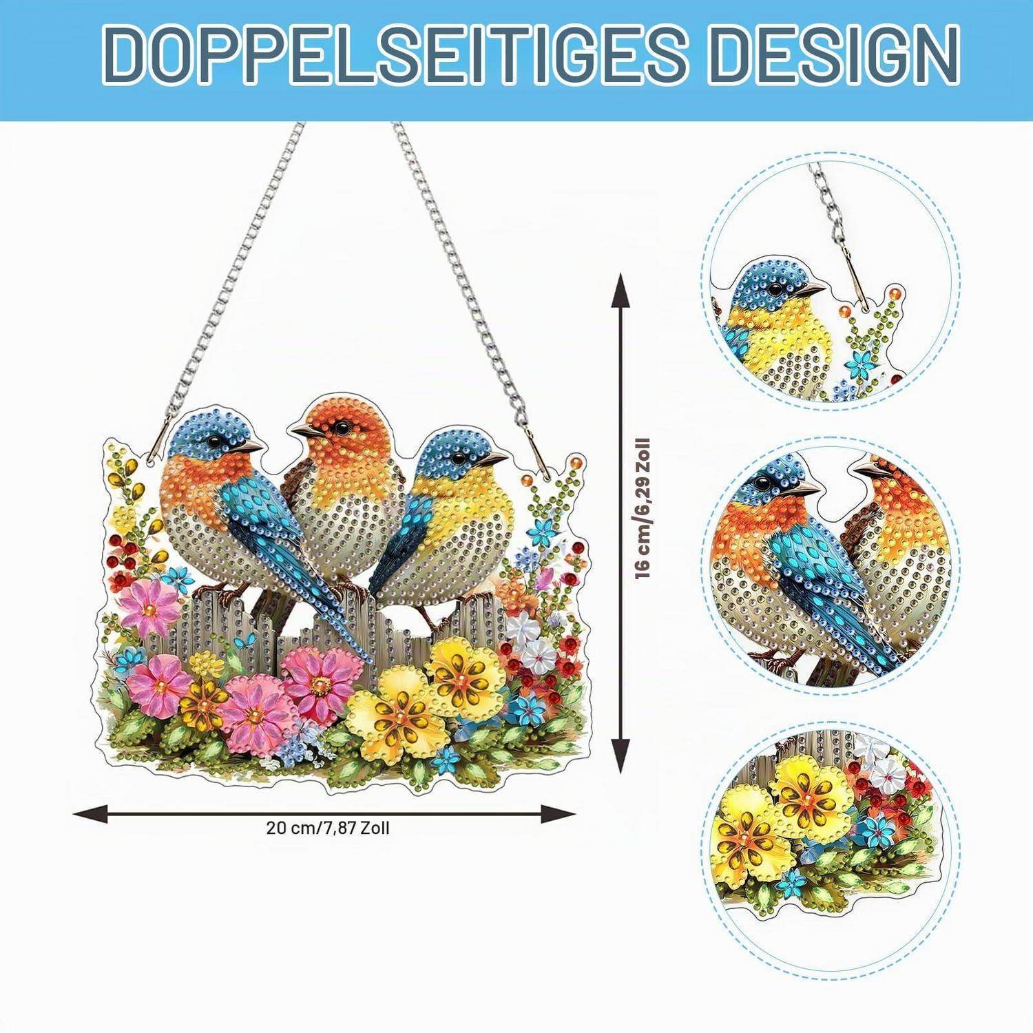 Dekorative vogelförmige Wandkunst zum Aufhängen mit bunten Vögeln und Blumen; Bild zeigt beidseitiges Design, 20 cm breit und 16 cm hoch.