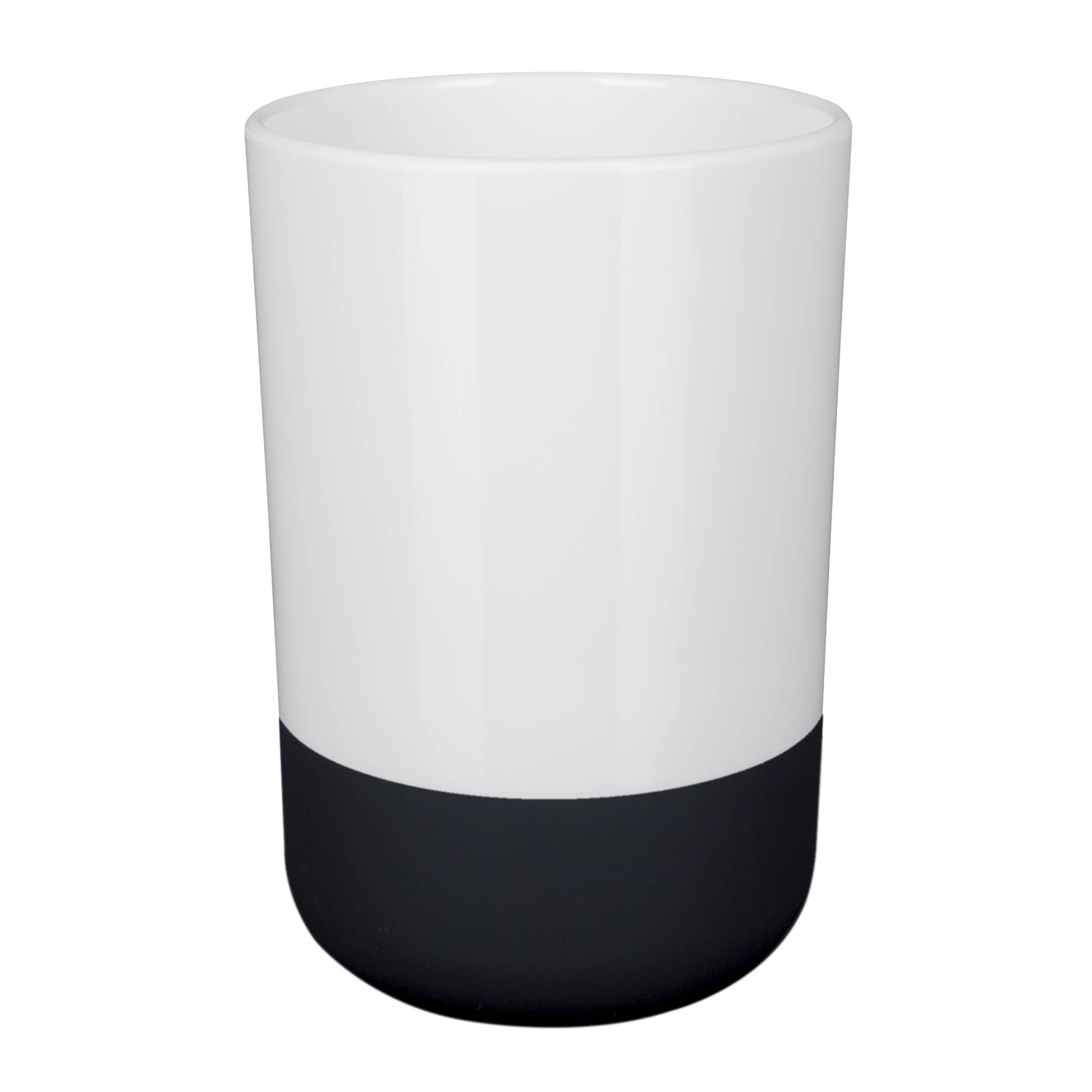 Weißer zylindrischer Becher oder Trinkglas mit dunkler schwarzer Basis auf einfachem Hintergrund.