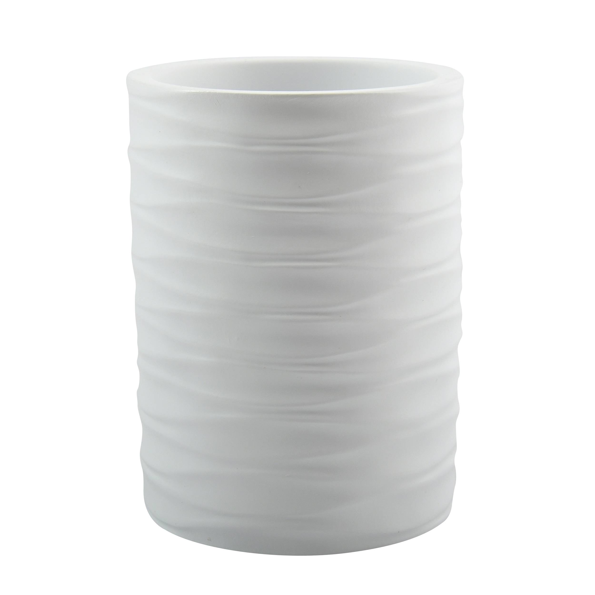 Weiße strukturierte zylindrische Vase oder Pflanzgefäß auf einfachem Hintergrund.