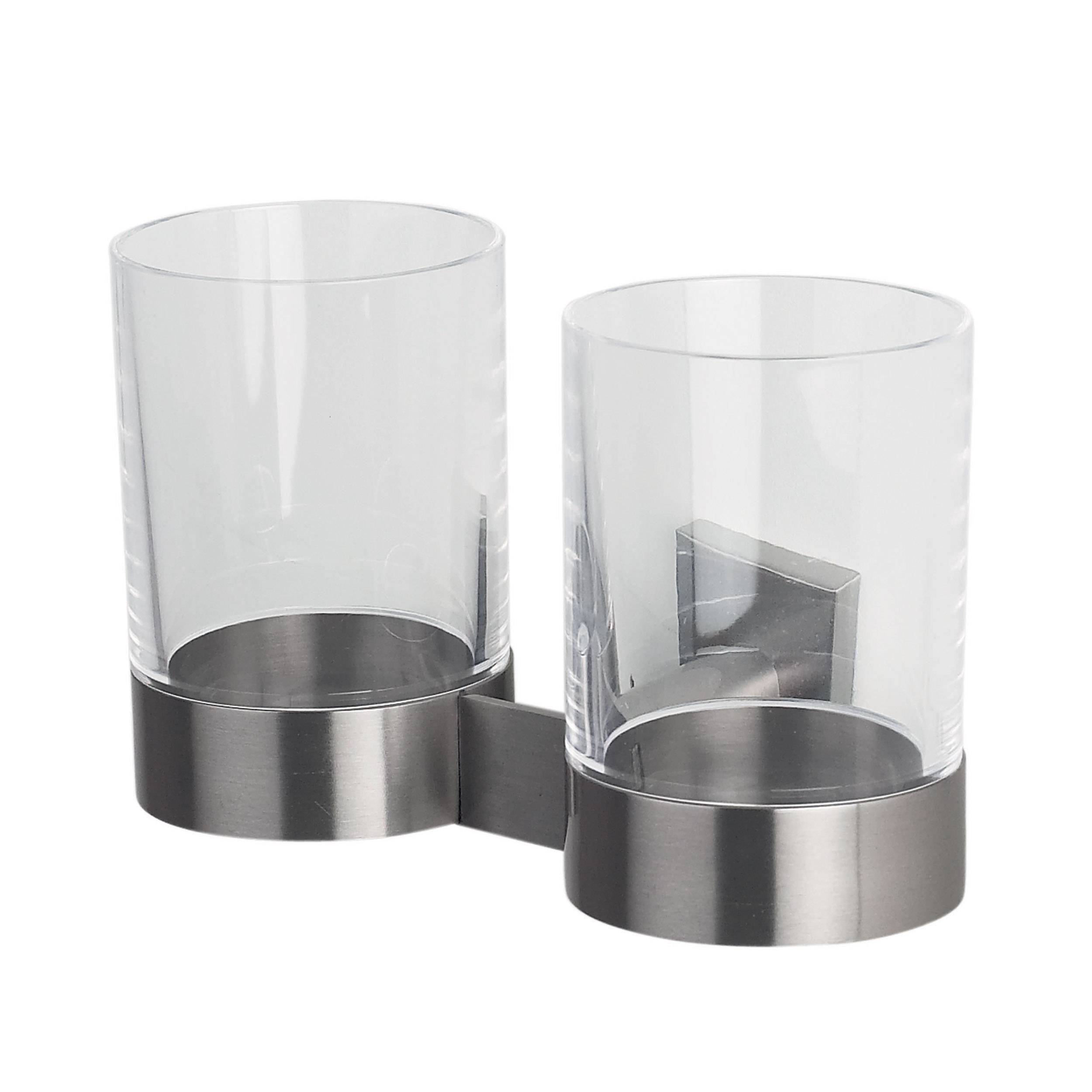 Zwei wandmontierte Glashalter mit gebürsteter Metalloberfläche, wahrscheinlich für Tassen oder Zahnbürsten, verbunden durch eine Halterung auf weißem Hintergrund.