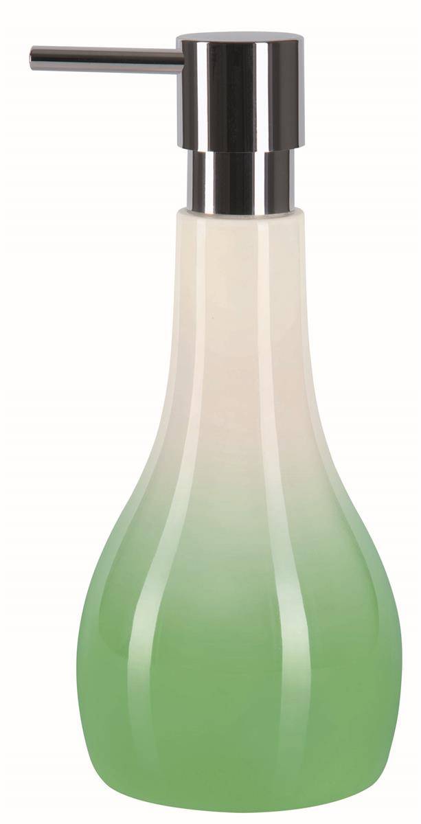Grüne Flüssigseifenspenderflasche mit einer Chrompumpe auf weißem Hintergrund.