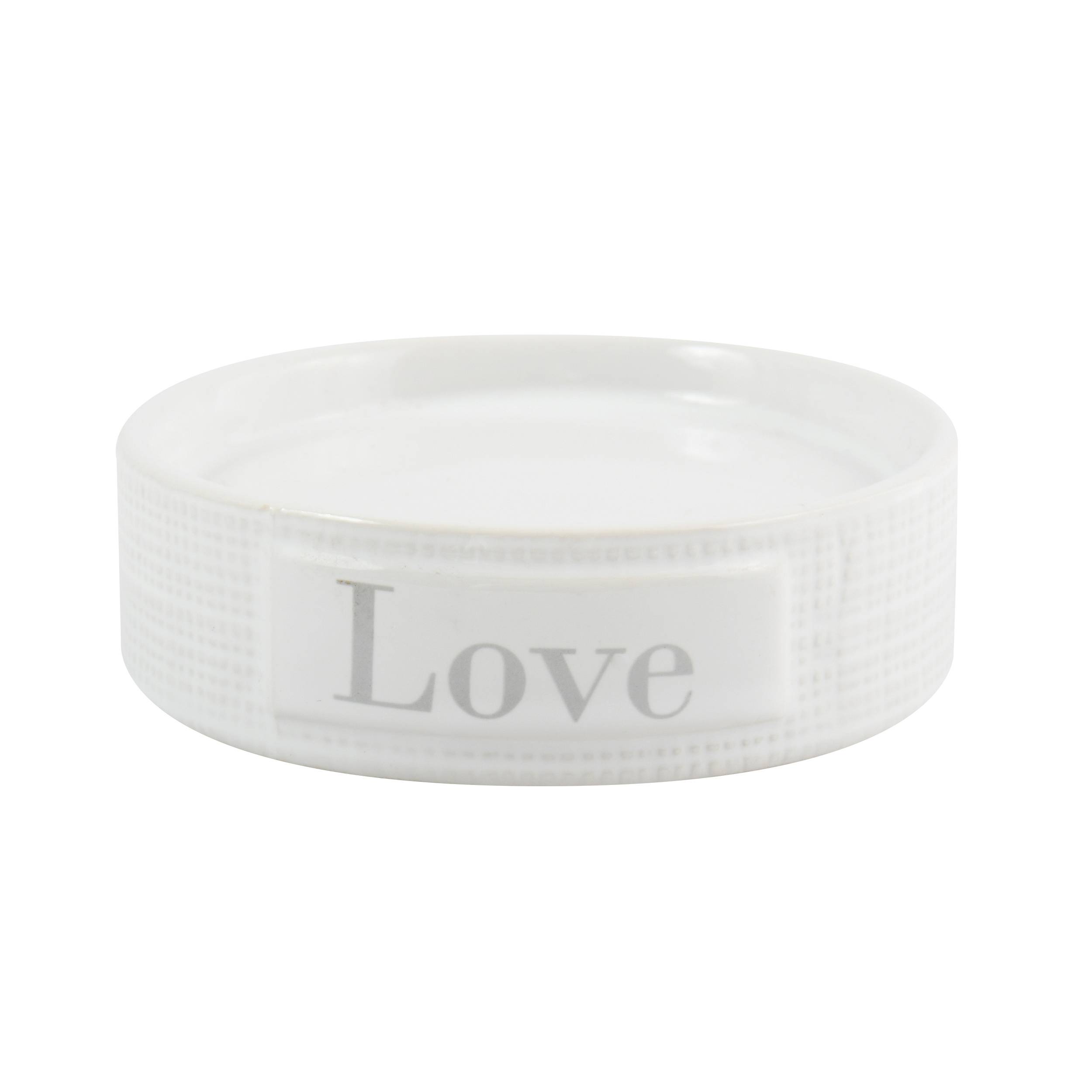 Weißes Satinband mit dem Wort „Love