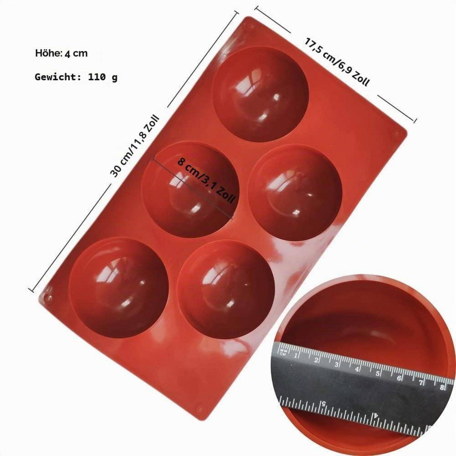 Rote Silikonbackform mit sechs runden Vertiefungen, gezeigt mit Größenangaben: 30 cm x 17,5 cm, Höhe 4 cm, Gewicht 110 g und Durchmesser der Vertiefung 8 cm.