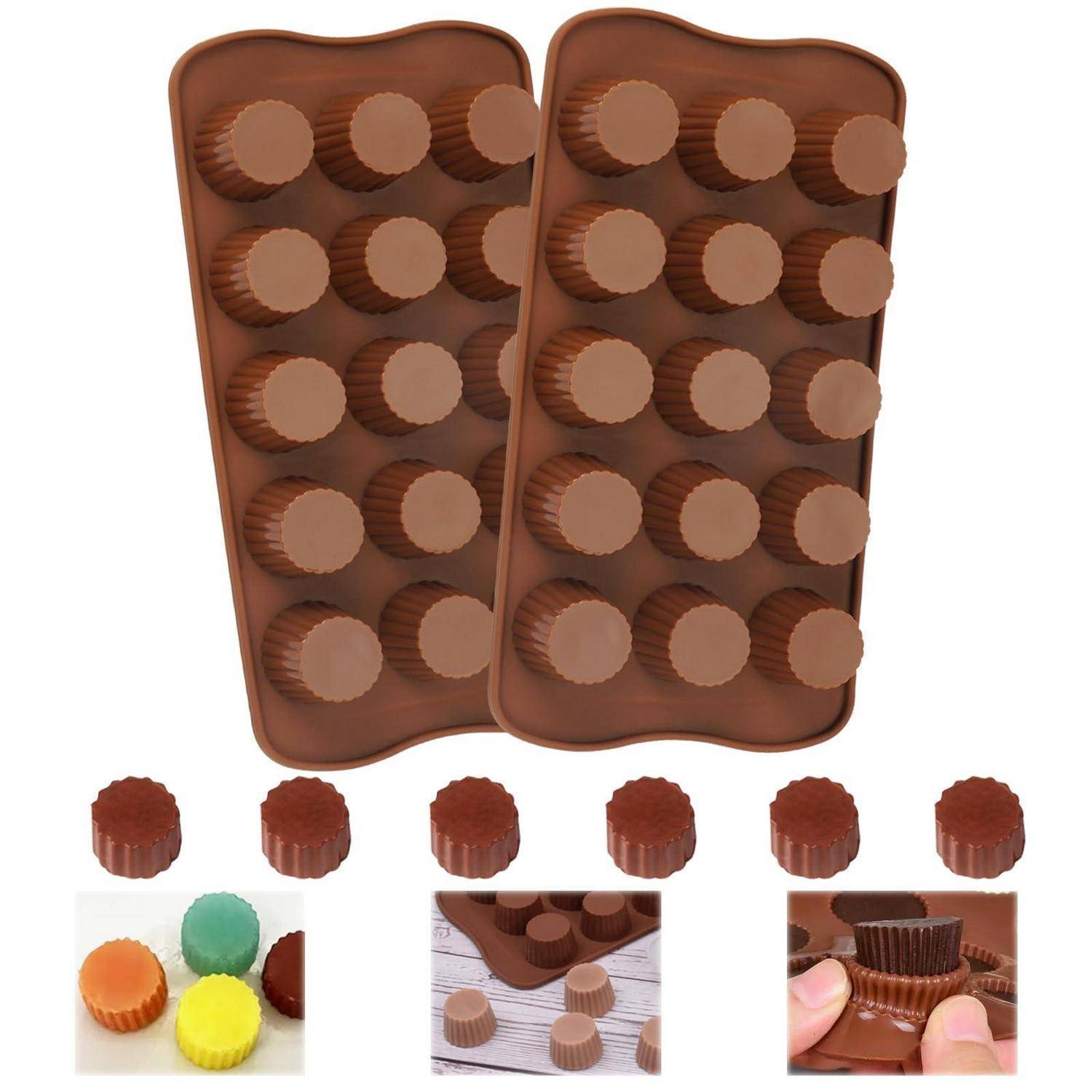 Schokoladenform mit 15 gerippten Mulden, gezeigt mit fertigen Schokoladen und Nahaufnahmen des Formens und Ausformen der Bonbons.
