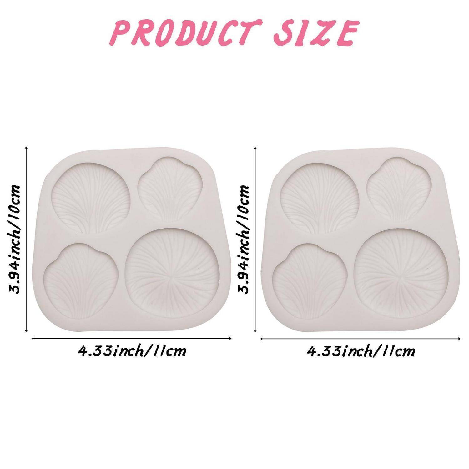Größentabelle des Produkts zeigt eine quadratische Silikonform mit vier muschelförmigen Hohlräumen; Abmessungen gekennzeichnet als 4,33 Zoll mal 3,94 Zoll (11 cm mal 10 cm).