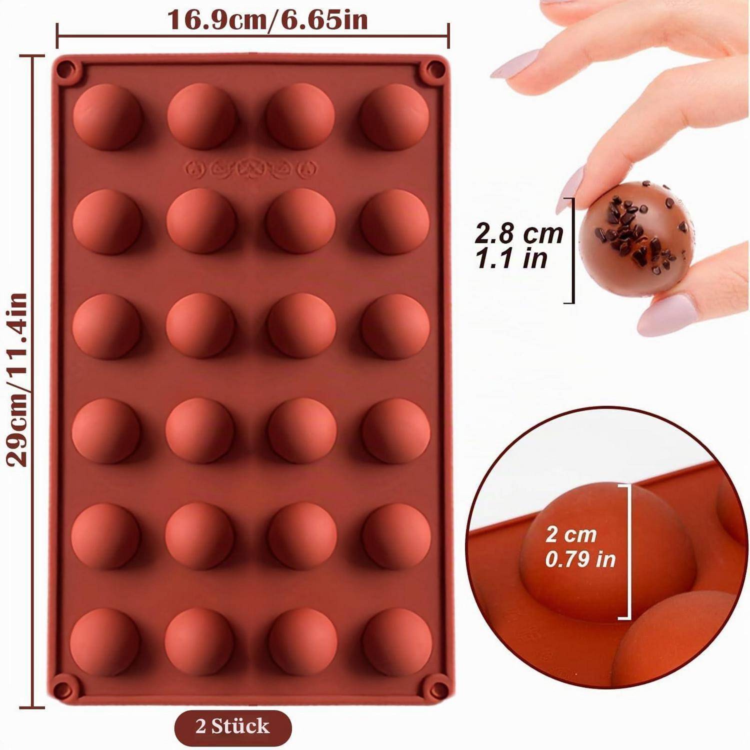 Braune Silikonform mit 24 runden Mulden, gezeigt mit Größenmessungen 16,9 cm × 29 cm und Muldenodurchmesser 2,8 cm; eine Mulde ist vergrößert dargestellt.