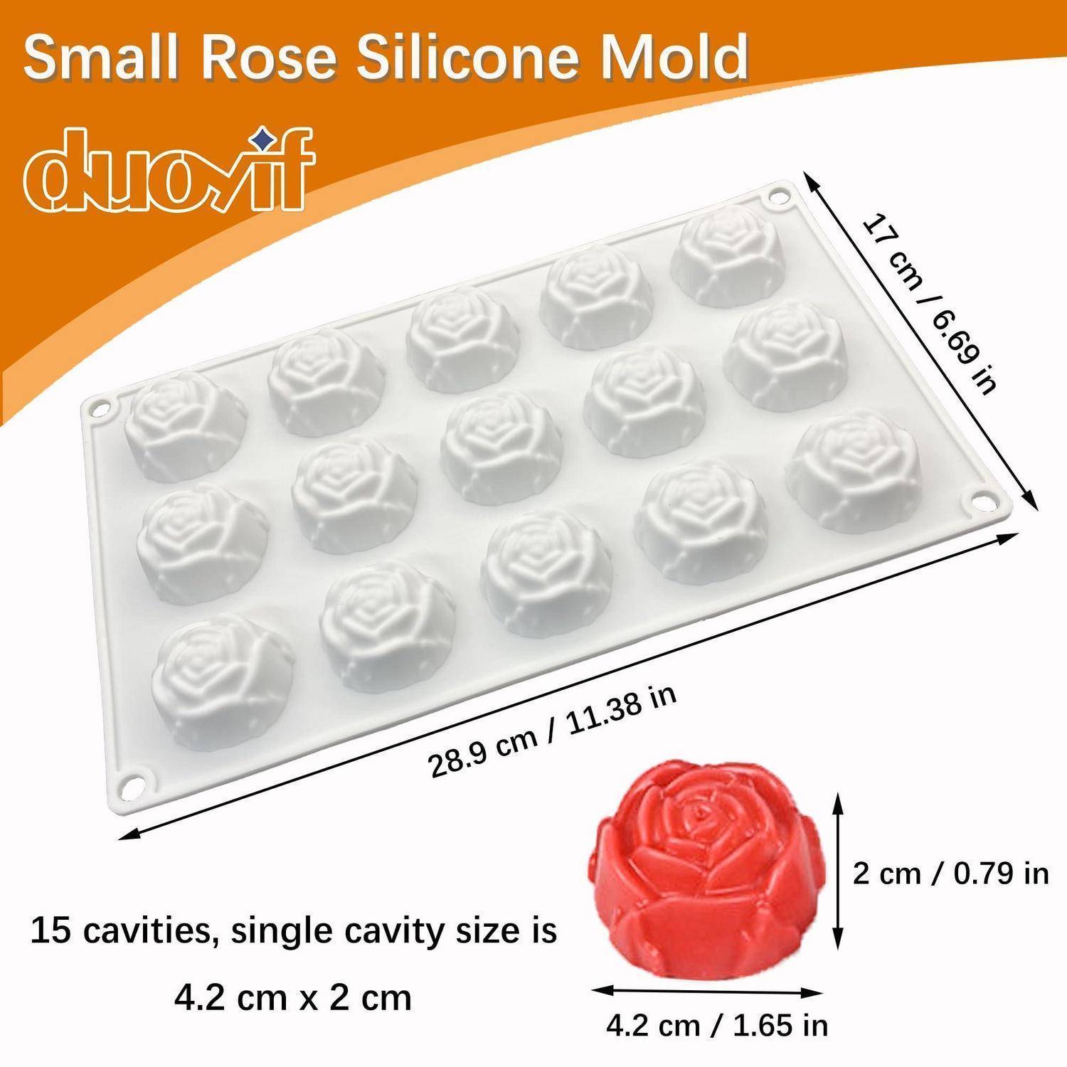 Produktbild einer kleinen Rosen-Silikonform mit 15 Mulden, das Formenabmessungen von 28,9 x 17 cm zeigt und jede Rosenmulde etwa 4,2 x 2 cm groß ist.