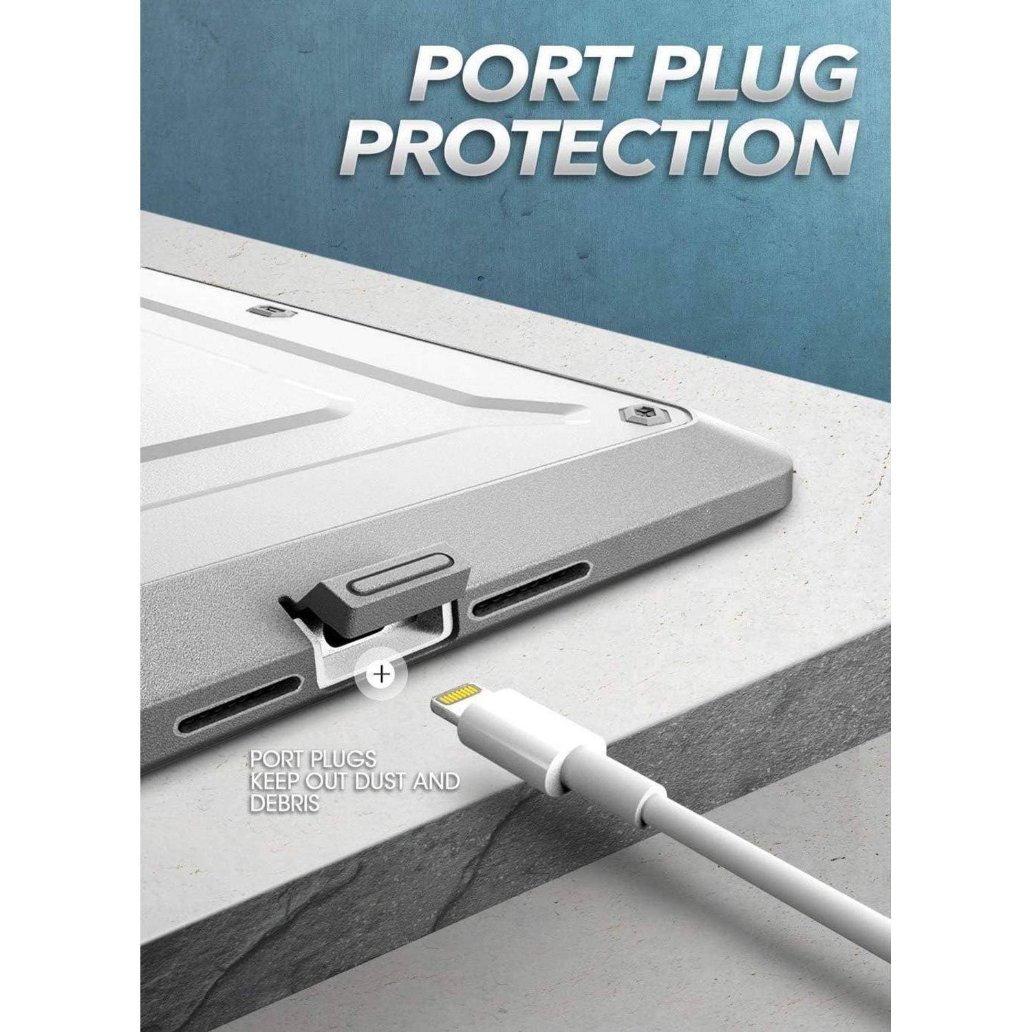 Abbildung einer Handyhülle mit einer verschiebbaren Schutzabdeckung für den Anschluss, beschriftet mit „PORT PLUG PROTECTION", die Staub und Verschmutzungen von einem Ladeanschluss abhält.