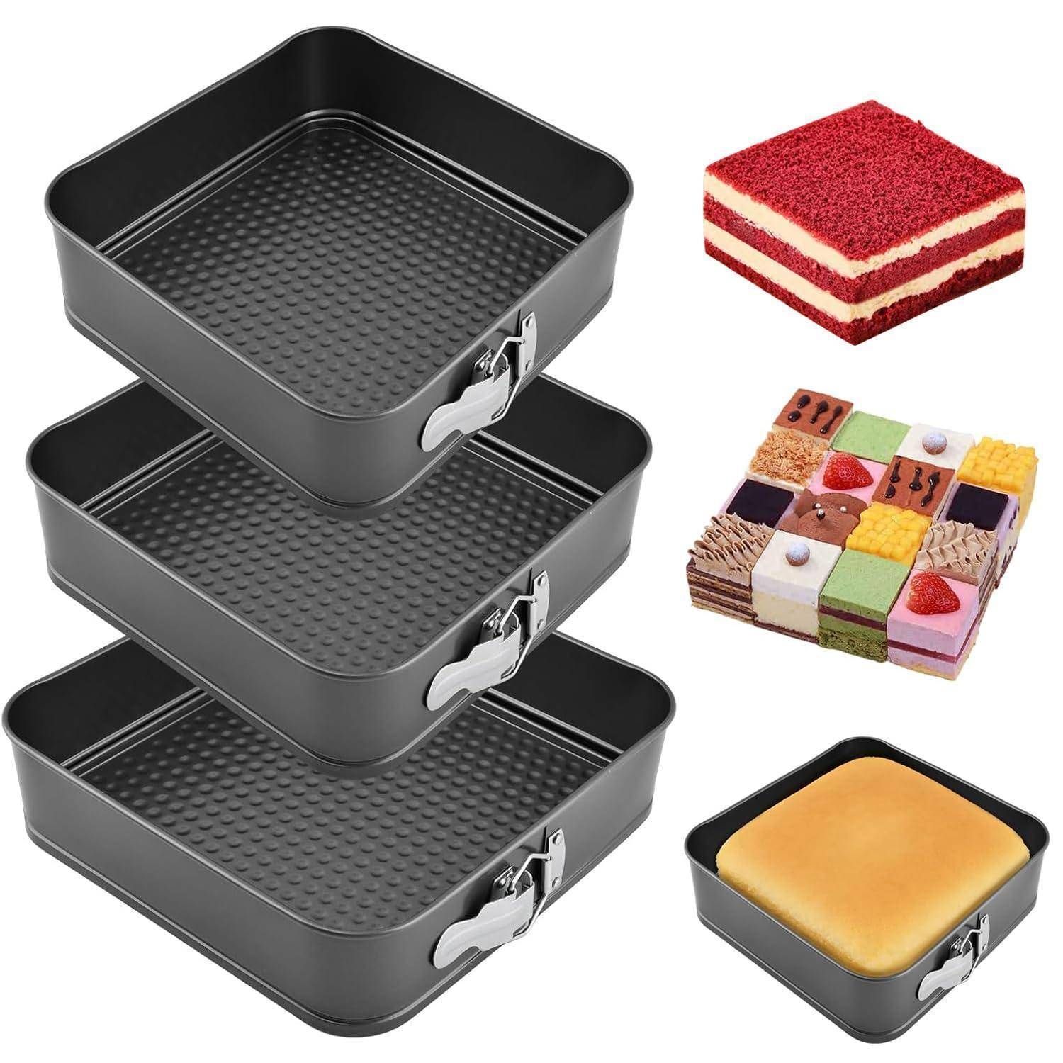 Gestapelte quadratische Springformen mit abnehmbarem Verschluss, gezeigt mit Beispielkuchen und Dessertstücken zur Illustration der Backnutzung.