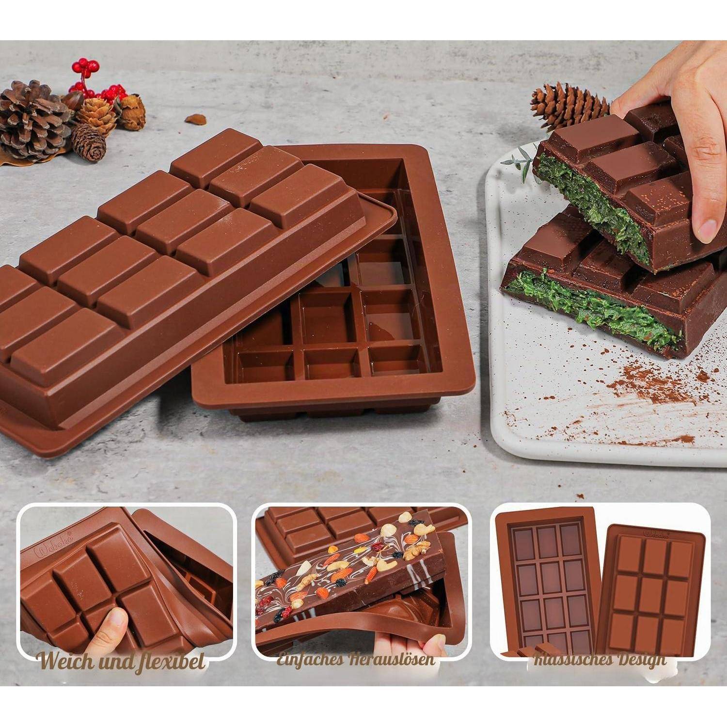 Foto einer Schokoladenriegel-Silikonform mit flexiblen Tabletts, zeigt eine leere Form und eine andere mit einem geschnittenen geschichteten Schokoladendessert; Einschubbilder zeigen das Design und die Füllungen.