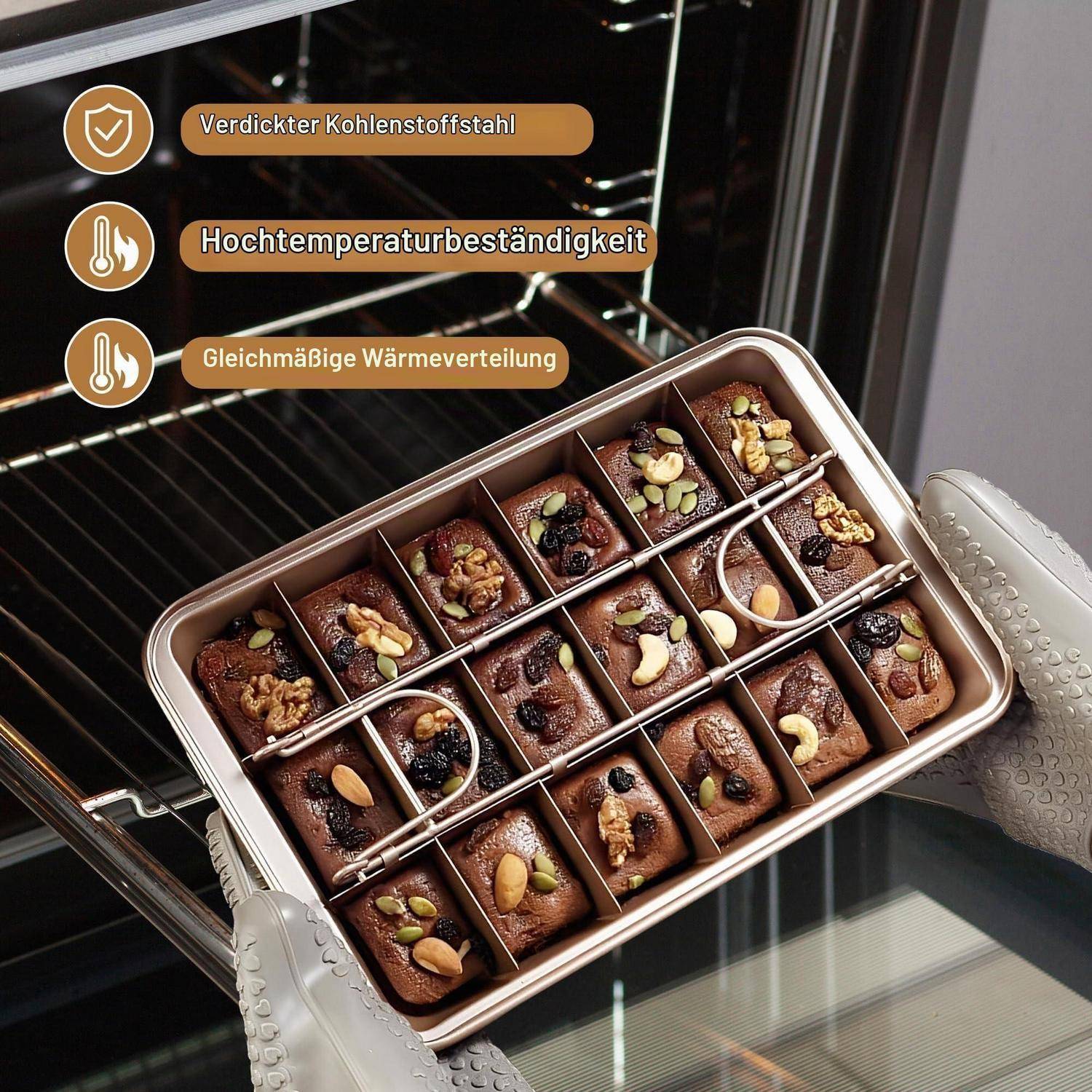# Backblech mit geschnittenen nussbestäubten Brownies in einem Ofen; Etiketten auf Deutsch werben für verstärkten Kohlenstoffstahl, Hitzebeständigkeit und gleichmäßige Wärmeverteilung.