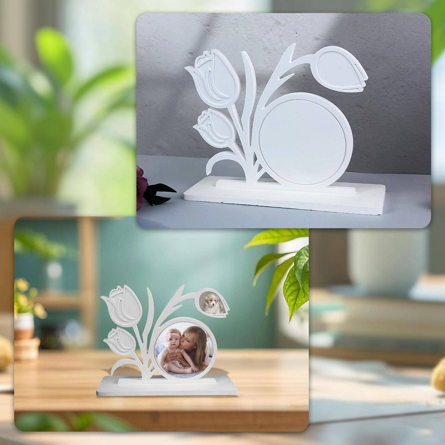 Weißer Bilderrahmen mit Blumenmotiv zur Anzeige mit einer großen kreisförmigen Fotoöffnung und zwei kleineren blütenblattförmigen Öffnungen, gezeigt leer und mit Beispielfotos
