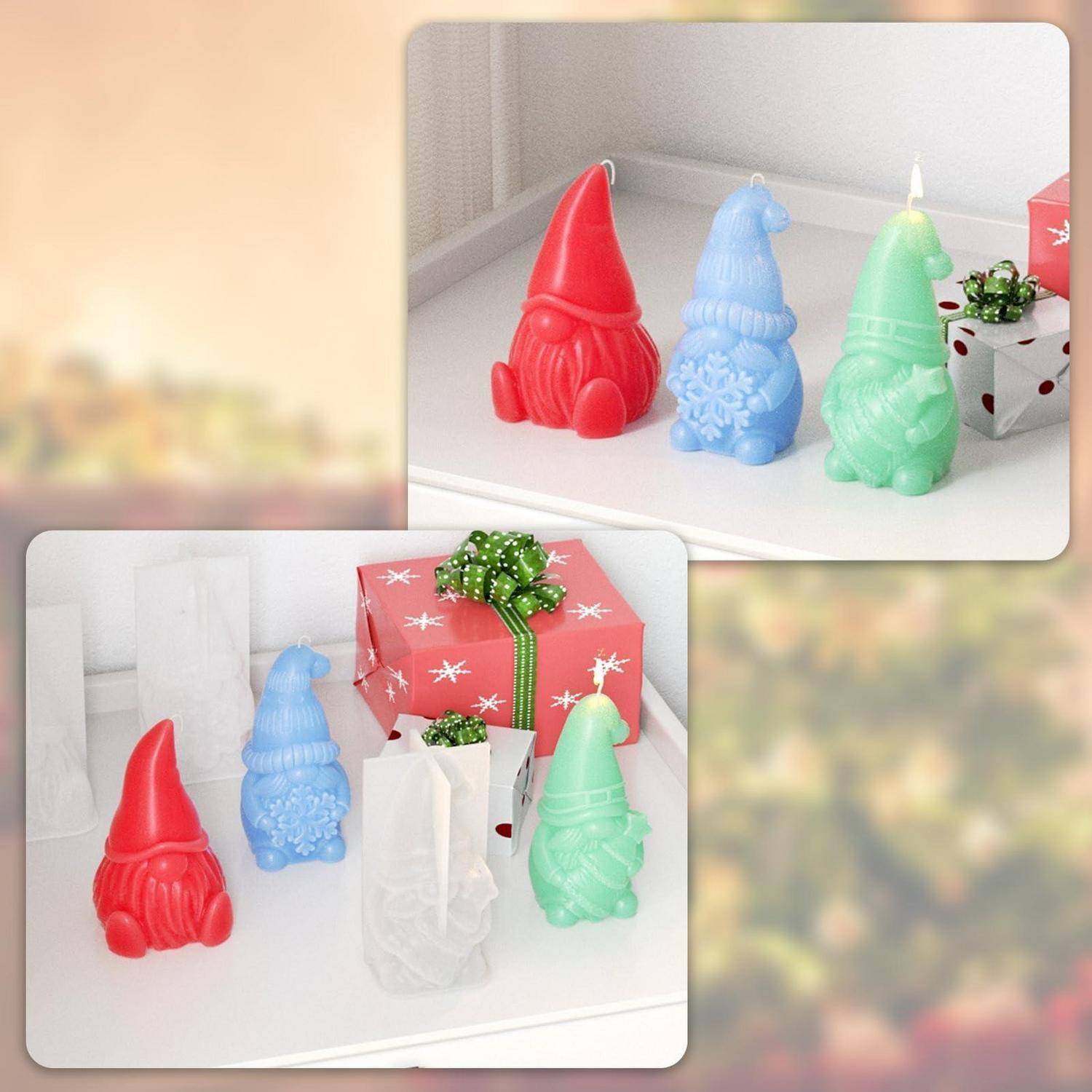 Bunte zwergförmige Kerzen in Rot, Blau und Grün auf einem weißen Regal neben eingewickelten Geschenkboxen angeordnet.