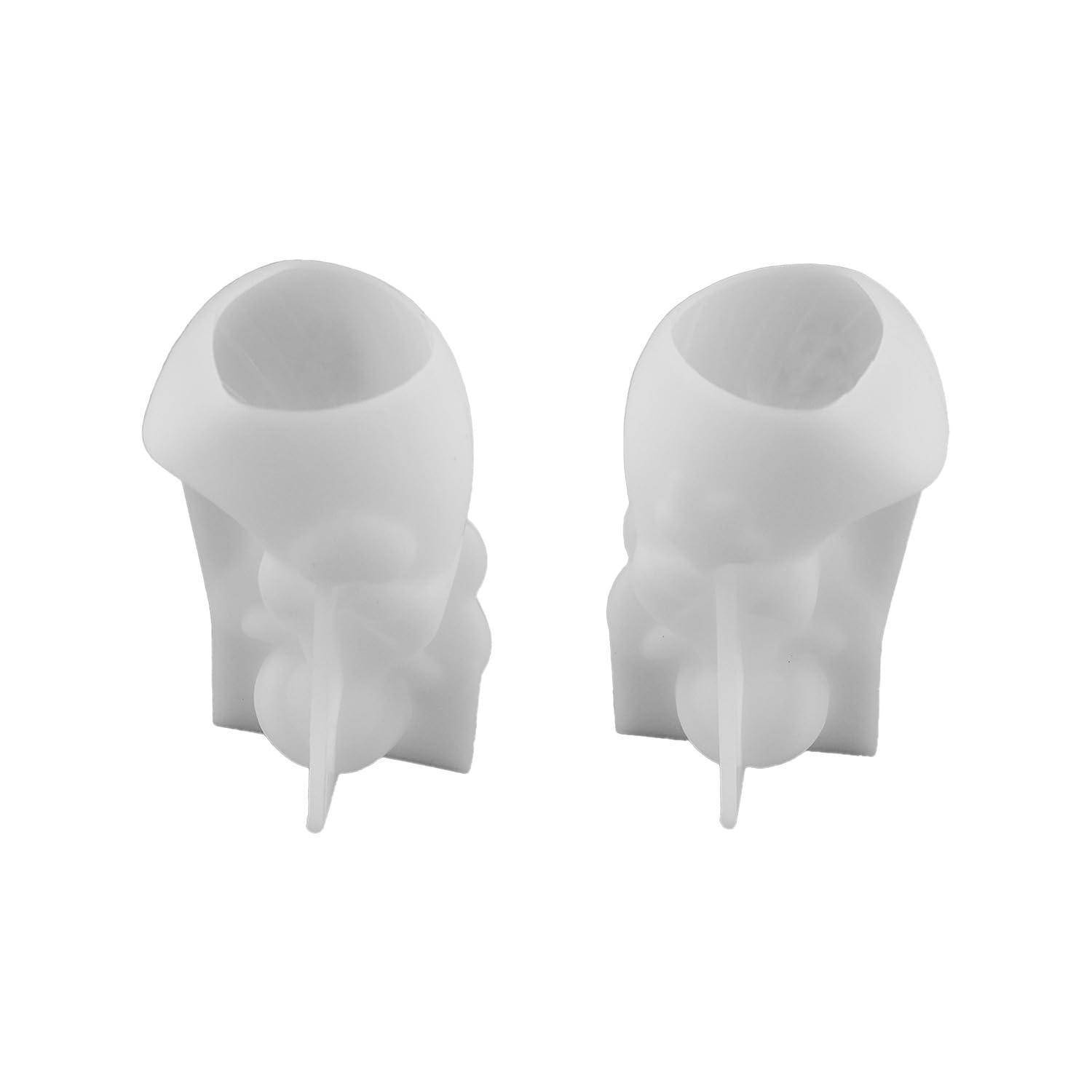 Zwei graue 3D-anatomische Modelle eines hohlen, trichterförmigen Objekts nebeneinander auf weißem Hintergrund, aus leicht unterschiedlichen Winkeln betrachtet.