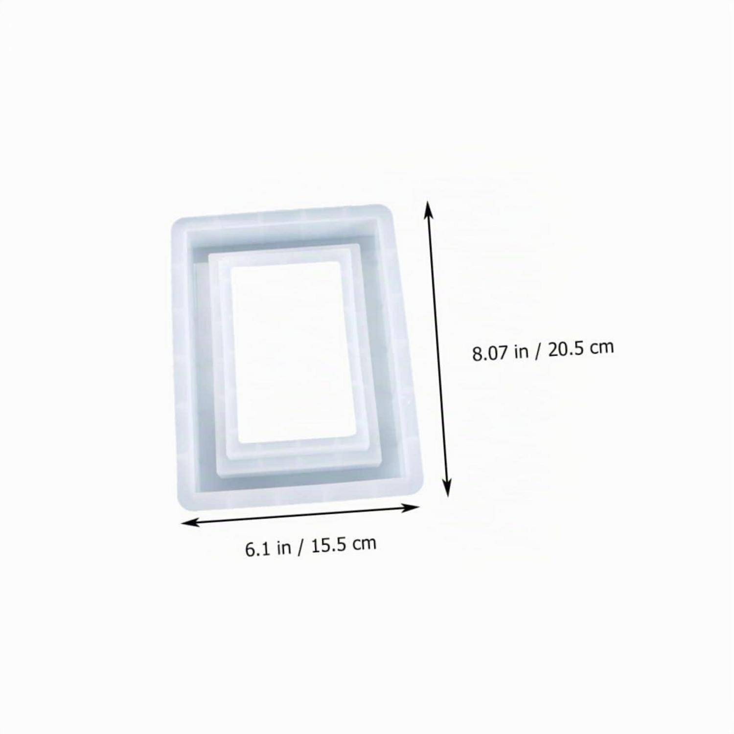Rechteckige transparente Rahmen oder Form mit den Abmessungen 6,1 Zoll x 8,07 Zoll (15,5 x 20,5 cm).