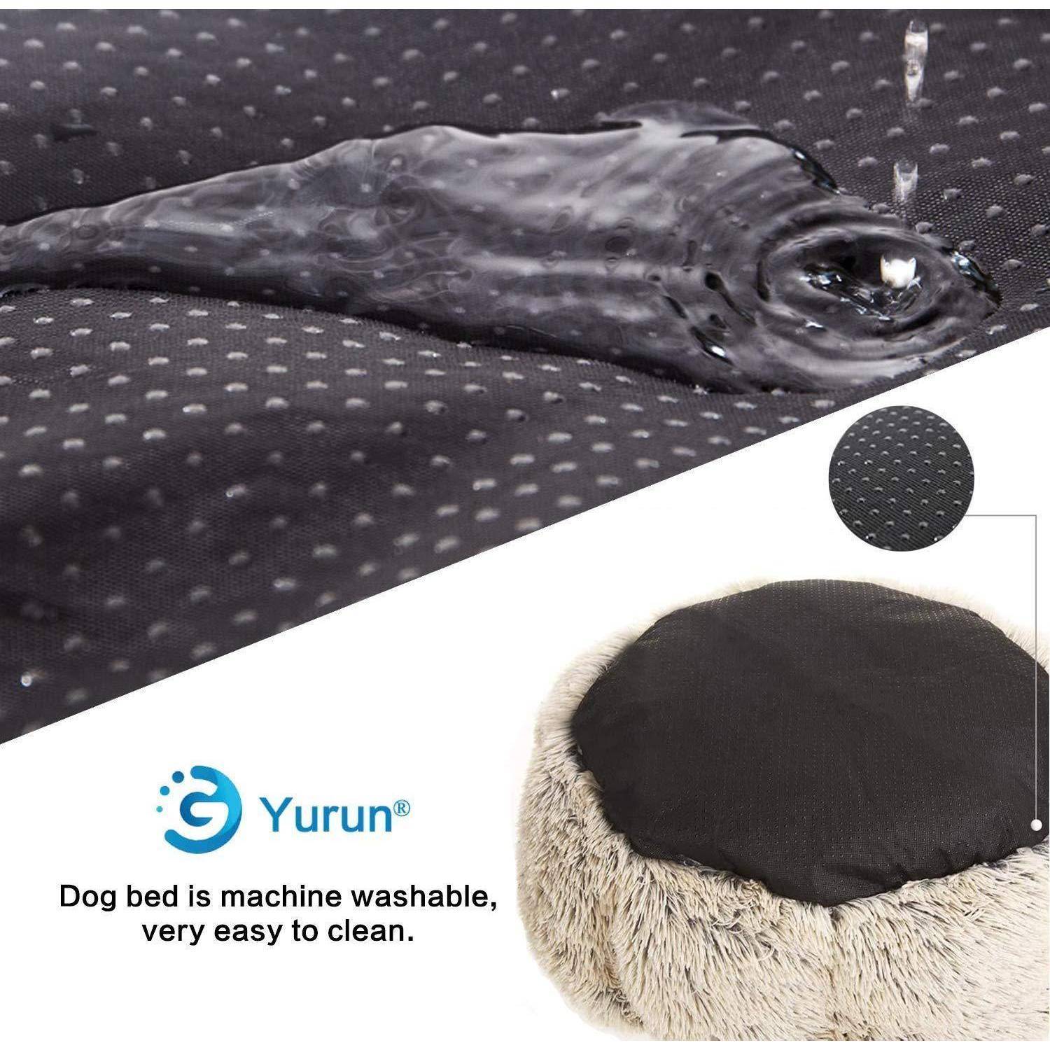 Hundebett mit schwarzem gepunkttem Stoff ist maschinenwaschbar und leicht zu reinigen; die Vergrößerung zeigt das abgerundete Haustierbett-Design mit Kunstfellkante.