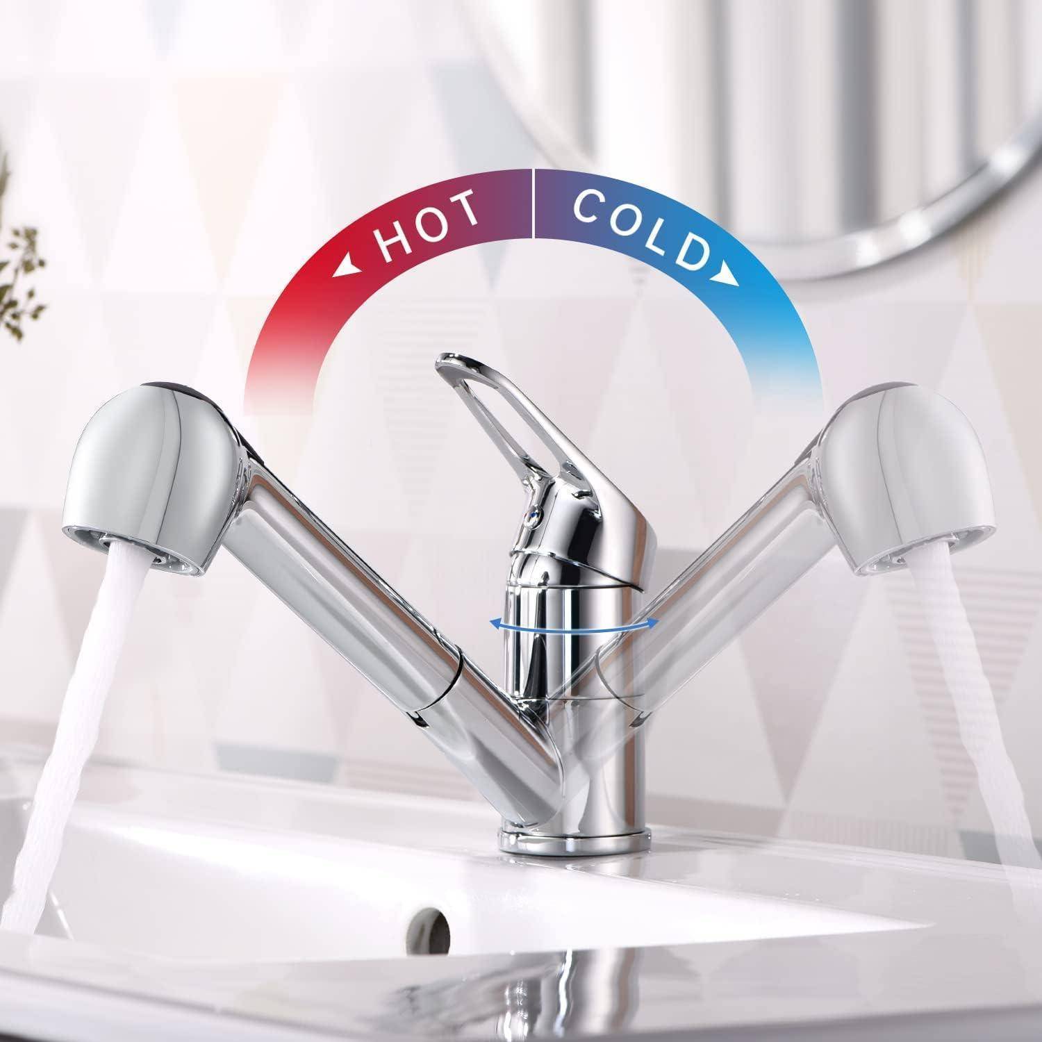 Chrom-Badezimmerwasserhahn mit zwei Griffen mit fließendem Wasser, links mit "HEISS"" gekennzeichnet und rechts mit ""KALT"", zeigt Temperaturregelung.