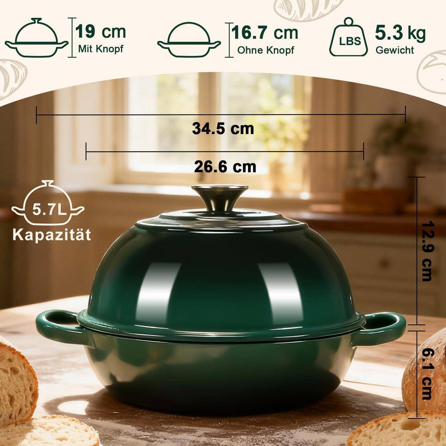 Grüner emaillierter Dutch Oven mit Deckel und Seitengriffen, mit folgenden Abmessungen: 34,5 cm breit, 19 cm hoch mit Knauf, 16,7 cm ohne, 5,7 L Fassungsvermögen, 5,3 kg.