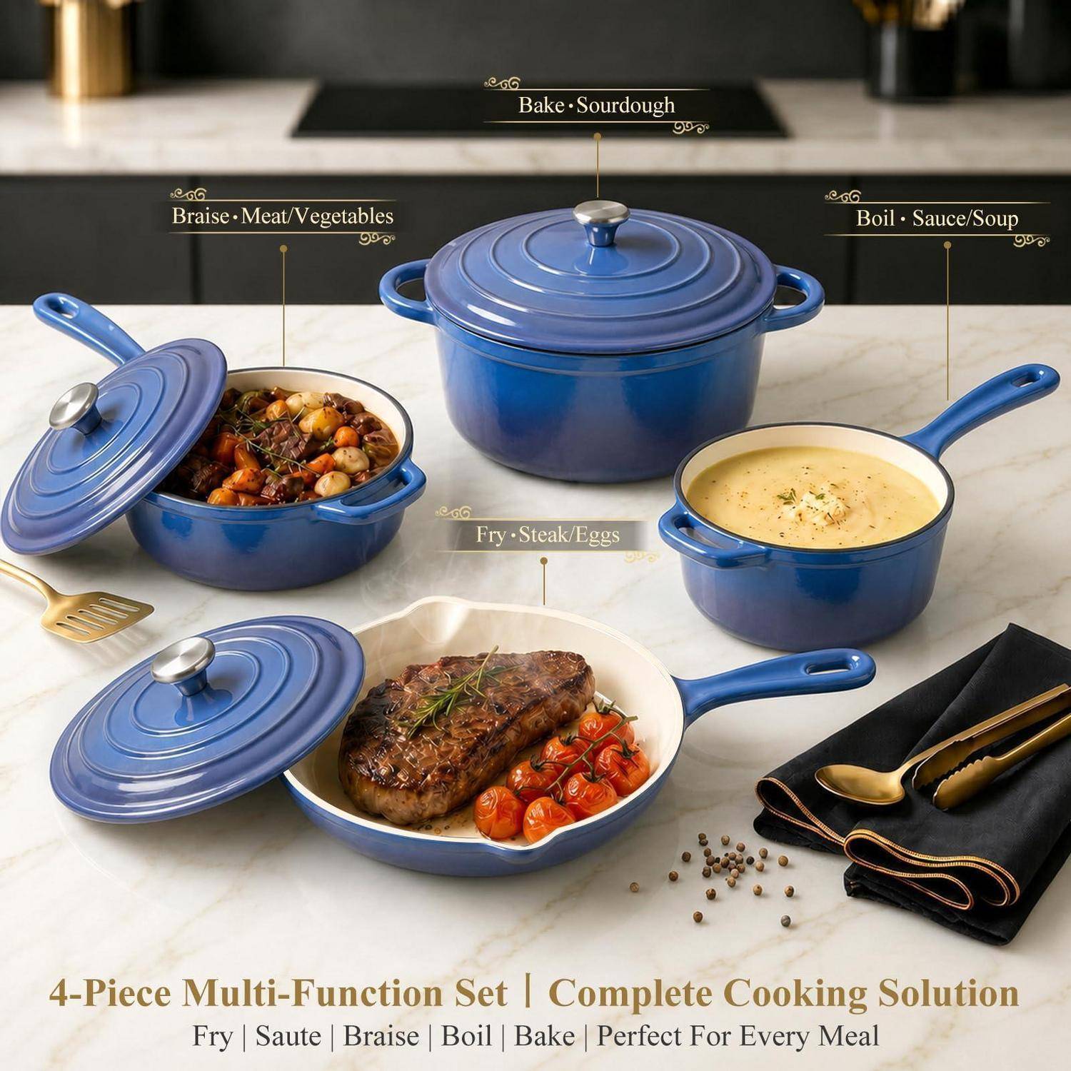 Vier blaue Kochgeräte, die als vielseitiges Kochset präsentiert werden: backen/Sauerteig, Fleisch und Gemüse schmoren, Soße/Suppe kochen, und Steak/Eier braten.