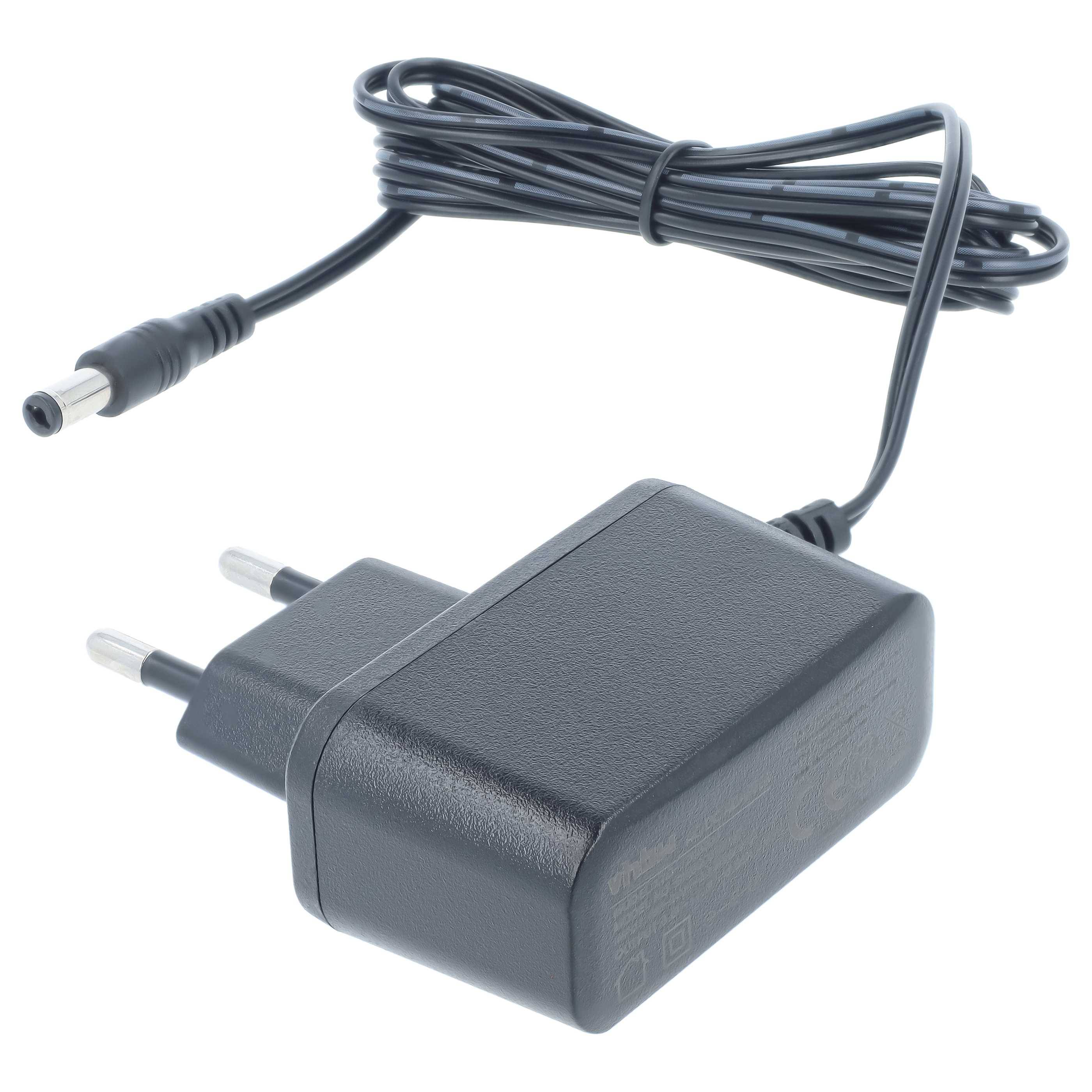 Schwarzes Netzteil mit zweipoligem Stecker und angekabeltem Kabel, dargestellt auf weißem Hintergrund.
