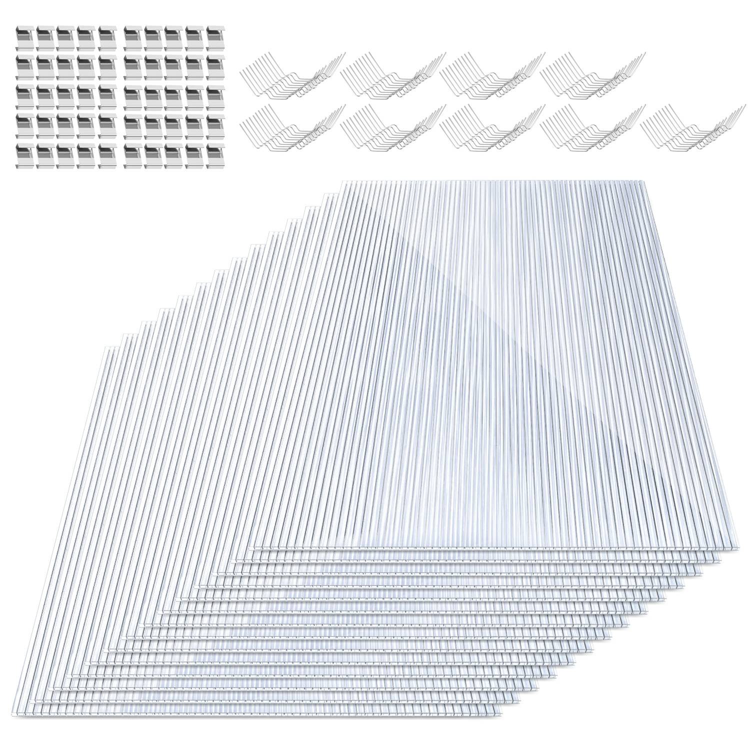 Stapel von halbtransparenten architektonischen Drahtgittergeschossen, die in Perspektive betrachtet werden, mit kleinen wiederholten Gittermustern und wellenförmigen Formen oben, die geschichtete Gebäudedesigns oder 3D-Modellteile andeuten.
