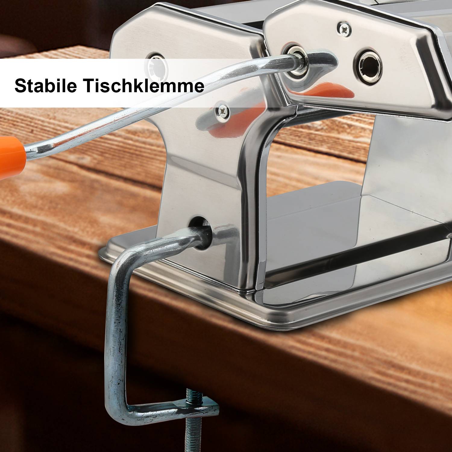 Chromtischklemme auf einer Holztischplatte befestigt, mit der Beschriftung „Stabile Tischklemme".