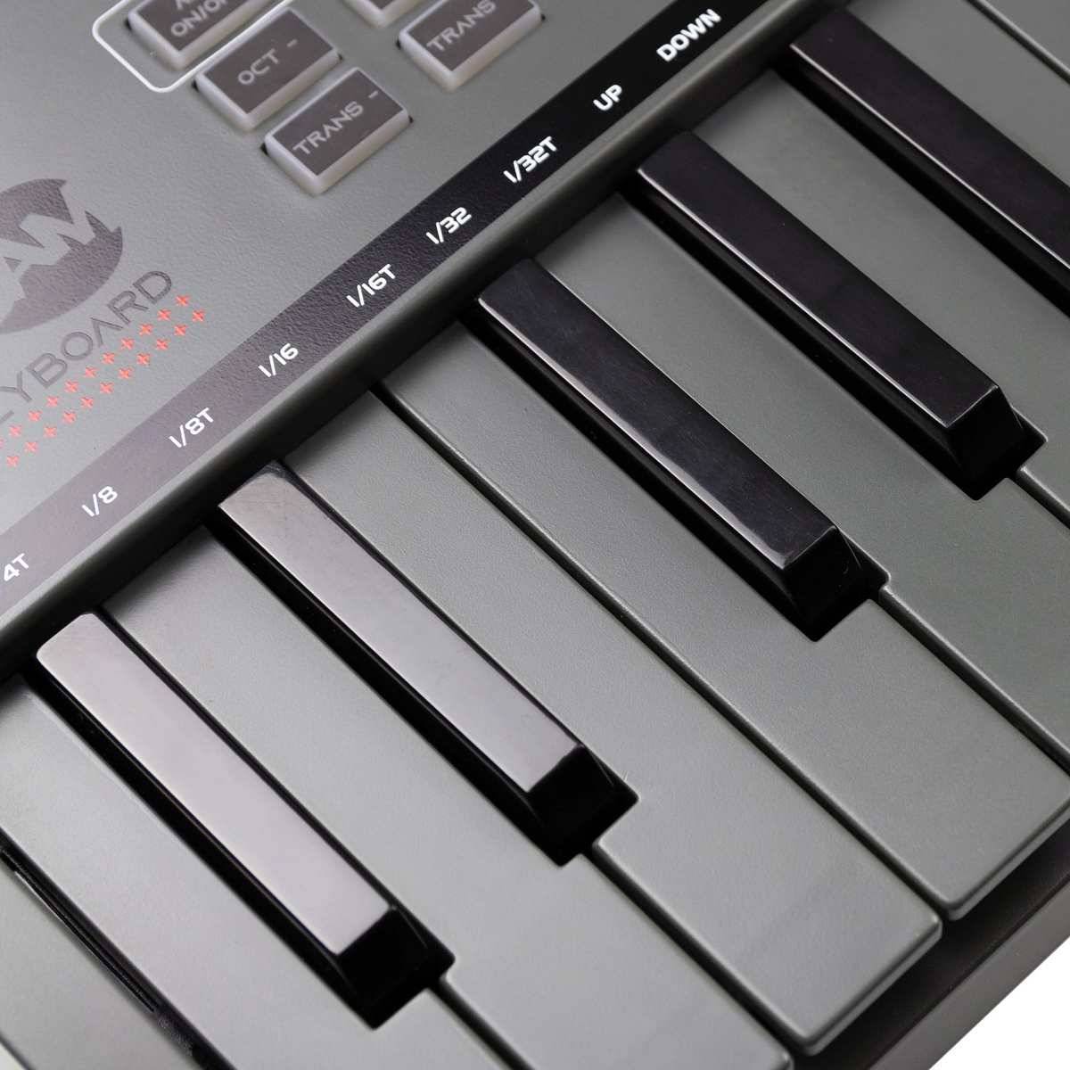 RockJam Go 25 Key USB &amp; Bluetooth MIDI Keyboard Controller With 8 Backlit Drum