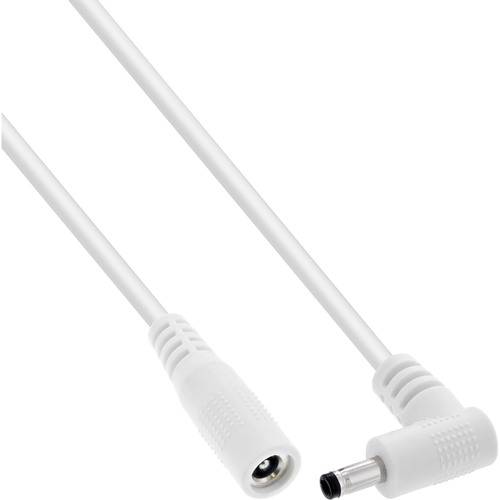 Weißes Gleichstrom-Netzteil-Kabel mit rechtwinkliger Hohlsteckverbindung und weiblicher Buchsenkupplung auf weißem Hintergrund.