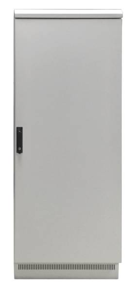 Hoher grauer Metallschaltschrank mit aufklappbarer Fronttür, oberer Abdeckung, seitlichem Griff und Belüftungsschlitzen am Boden.