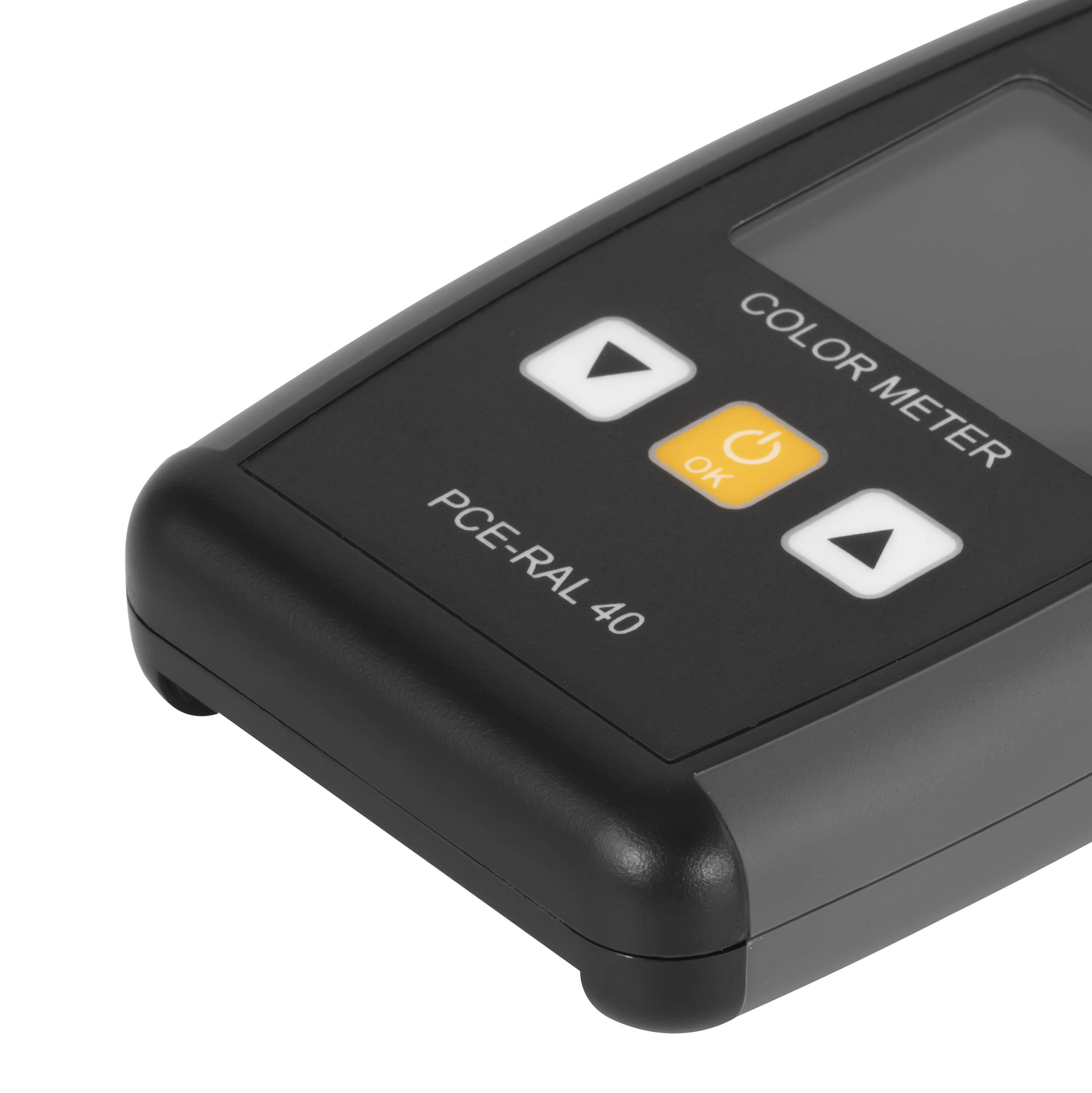 Schwarzes tragbares Farbmessgerät mit der Aufschrift „COLOR METER" und „PCE-RAL 40"" mit Auf-, Ab- und orangefarbenem Netzschalter.
